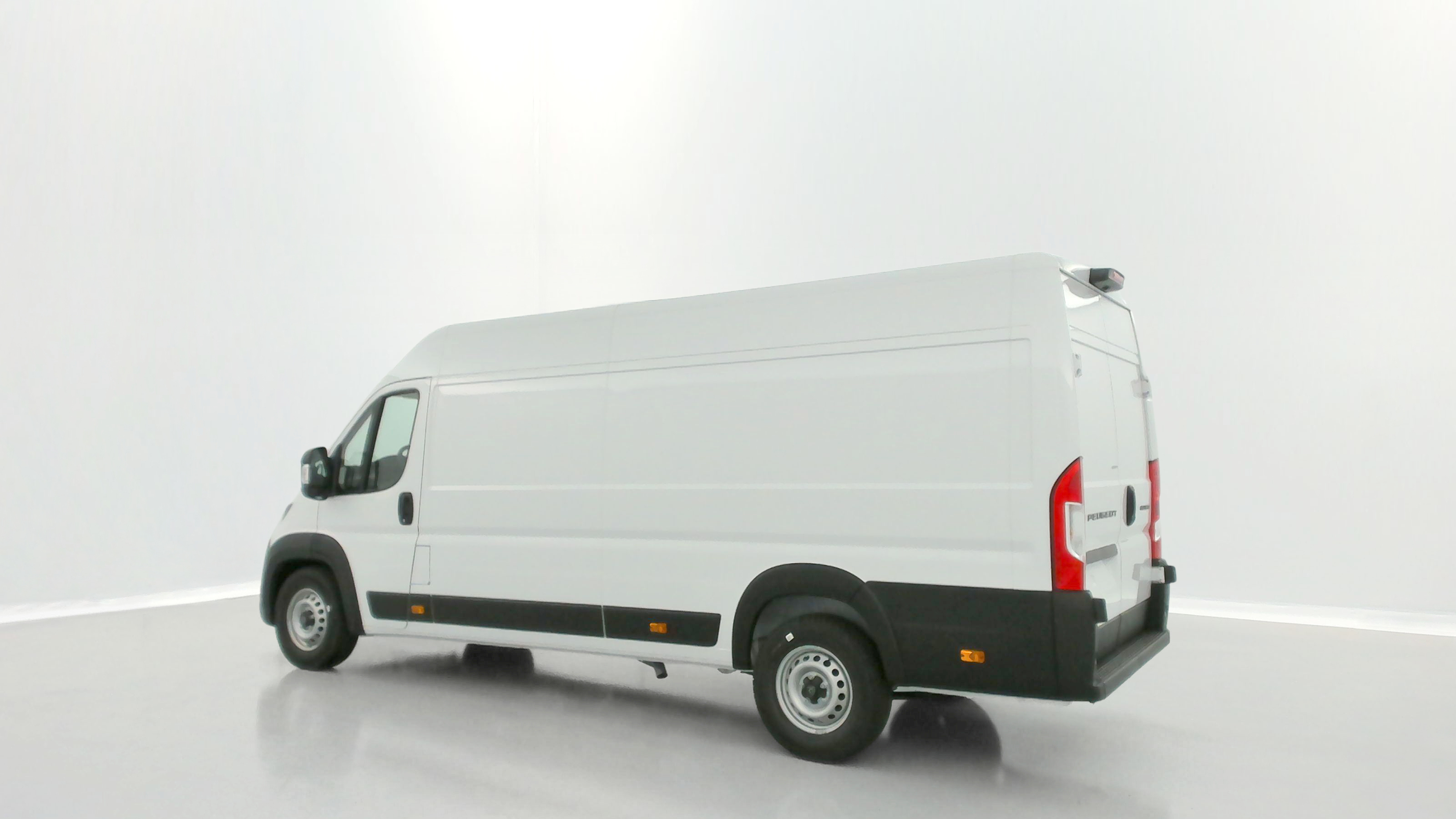 Peugeot Boxer - Image 19