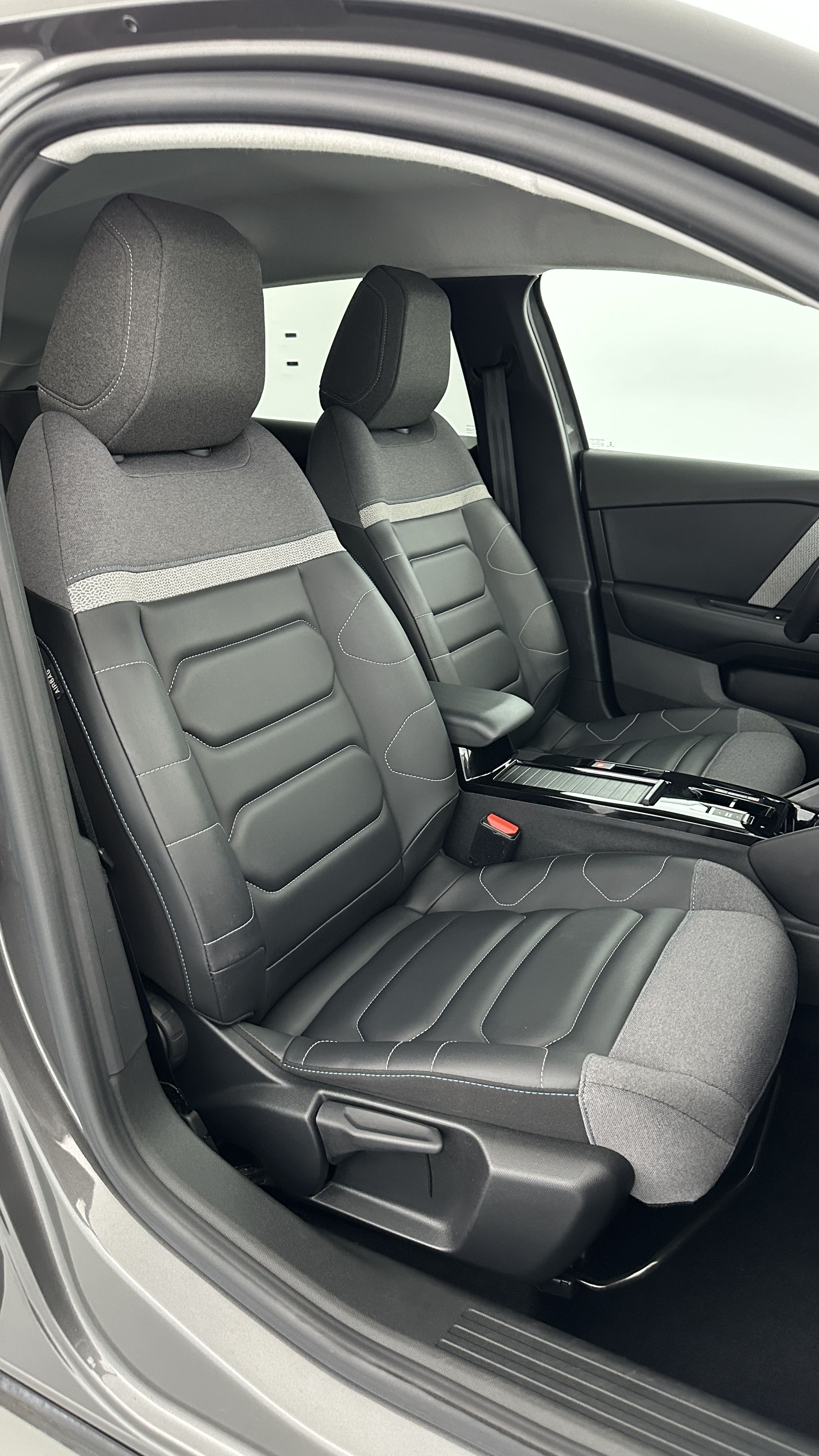 Citroën C4 - Image 17