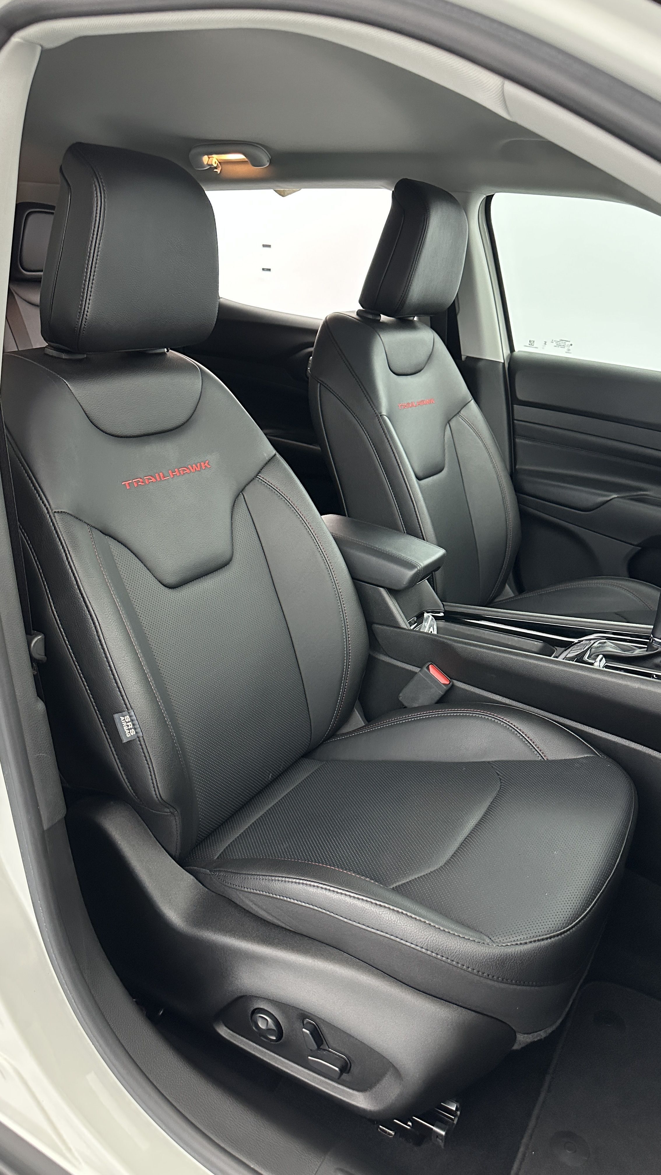 Jeep Compass - Image 18