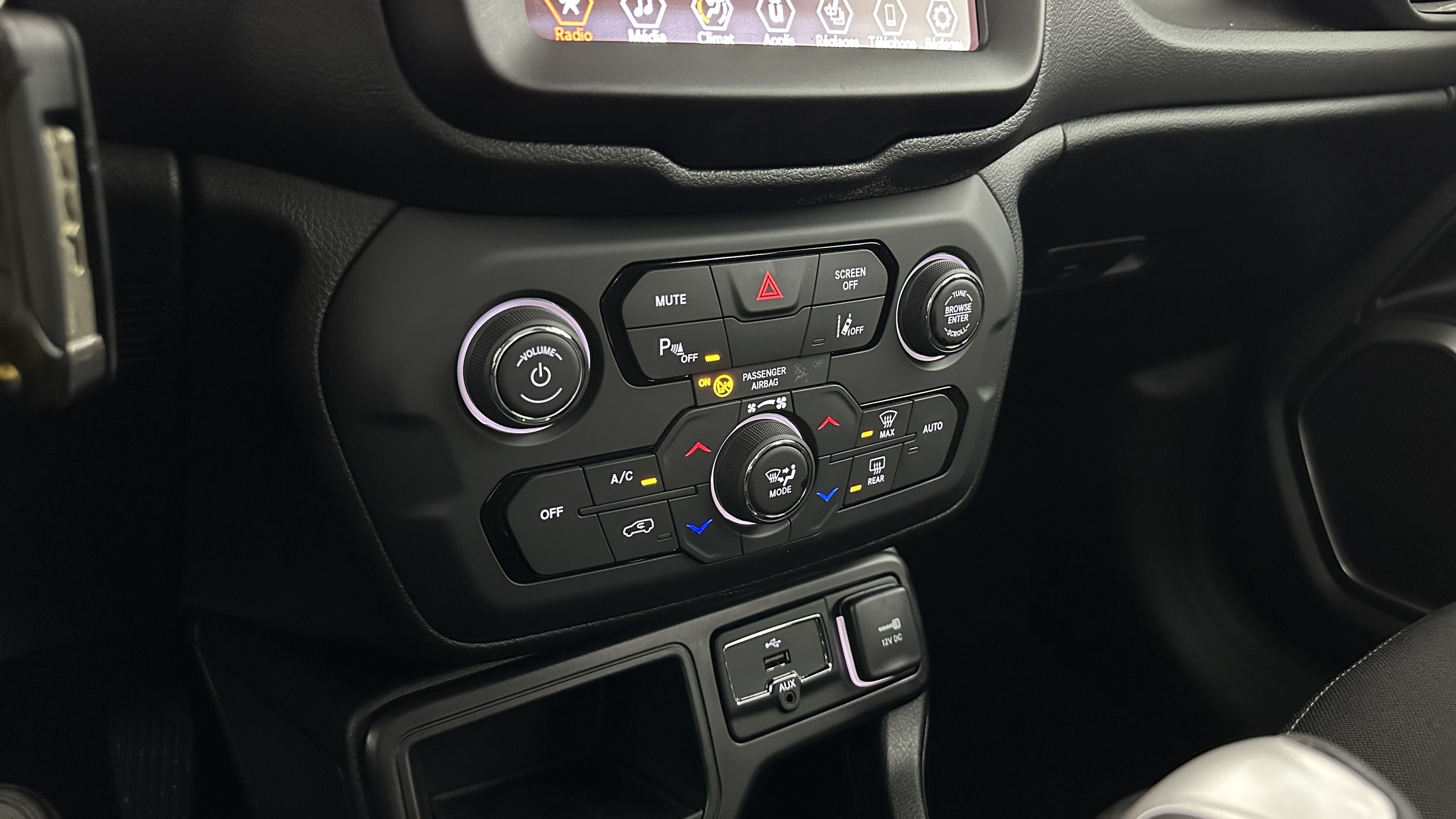 Jeep Renegade - Image 21