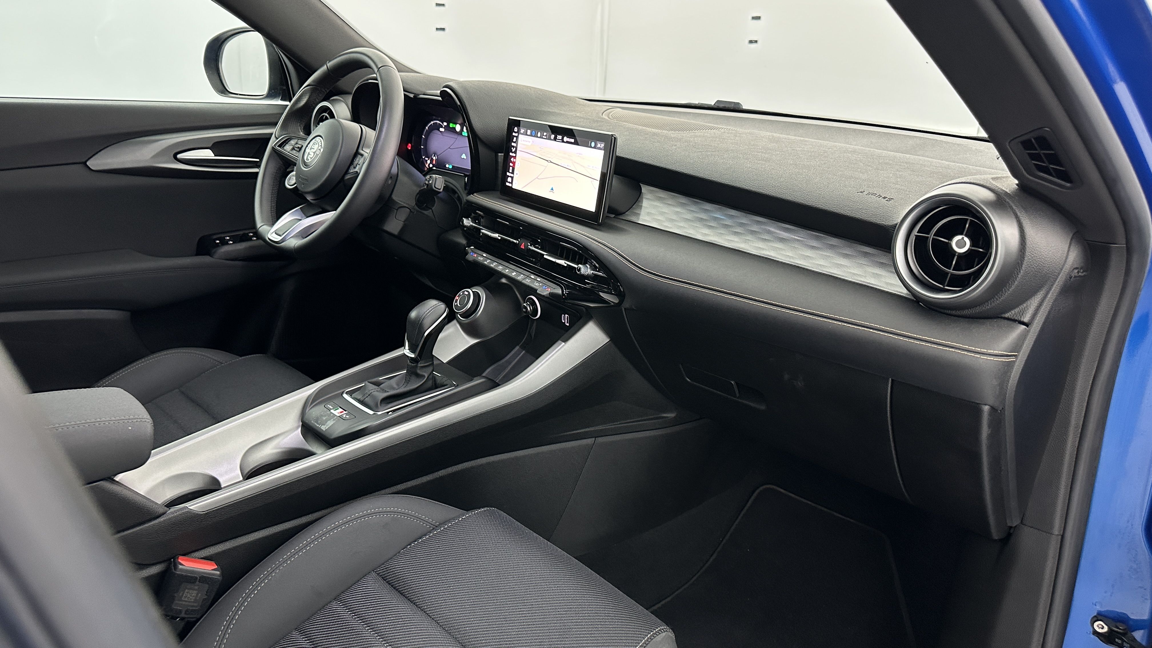 Alfa Romeo TONALE - Image 8