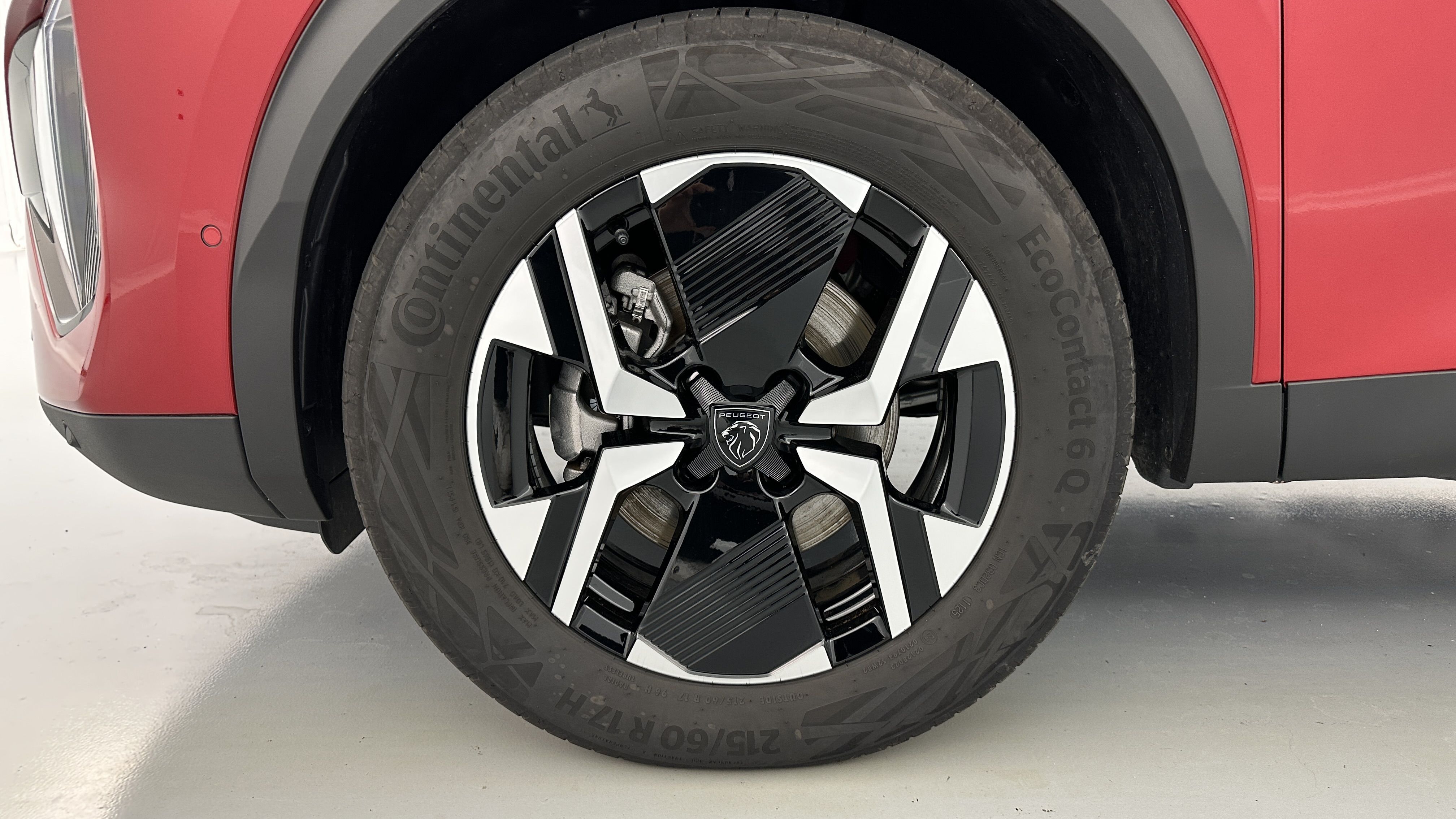 Peugeot 2008 - Image 12