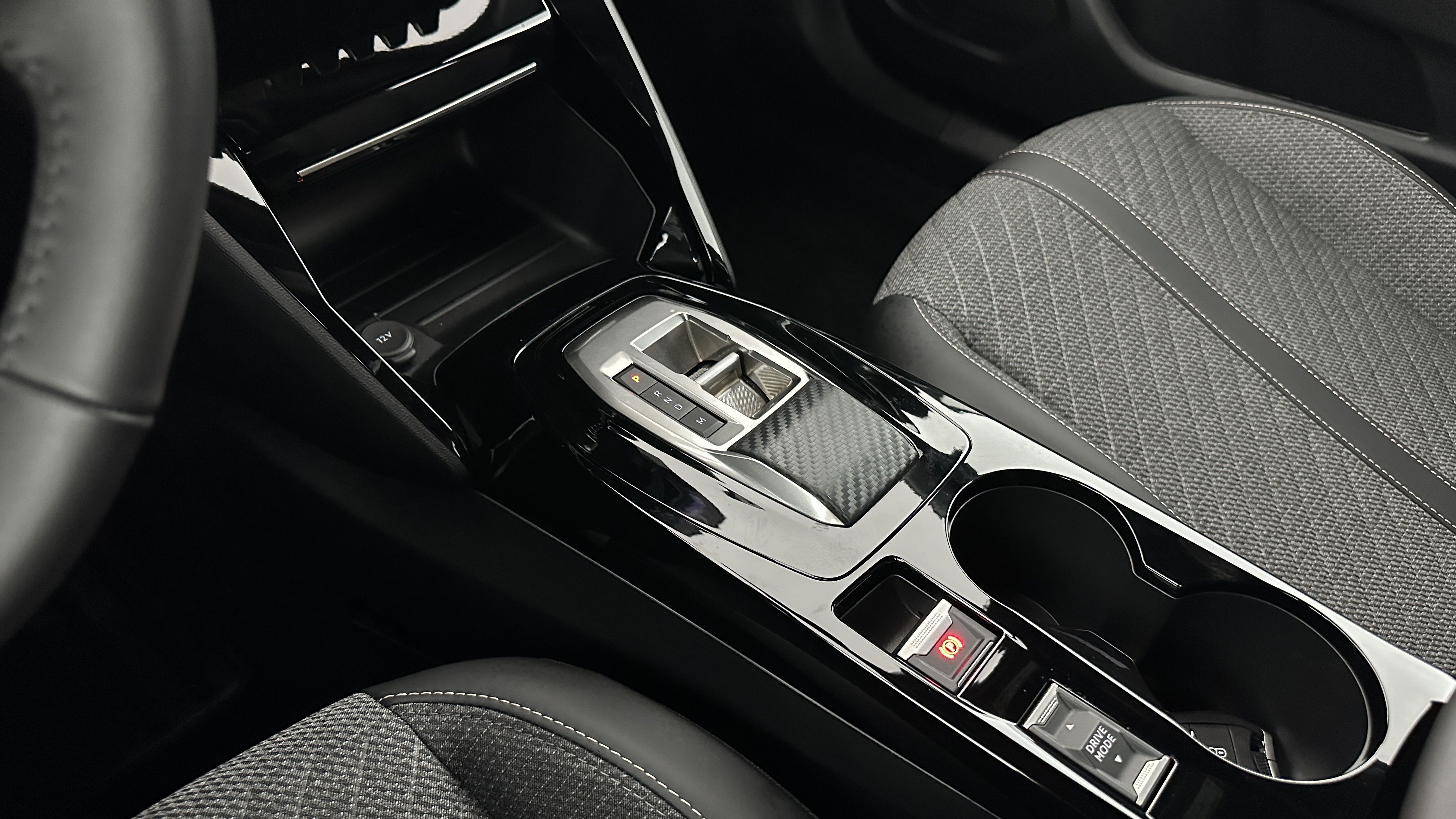 Peugeot 2008 - Image 17