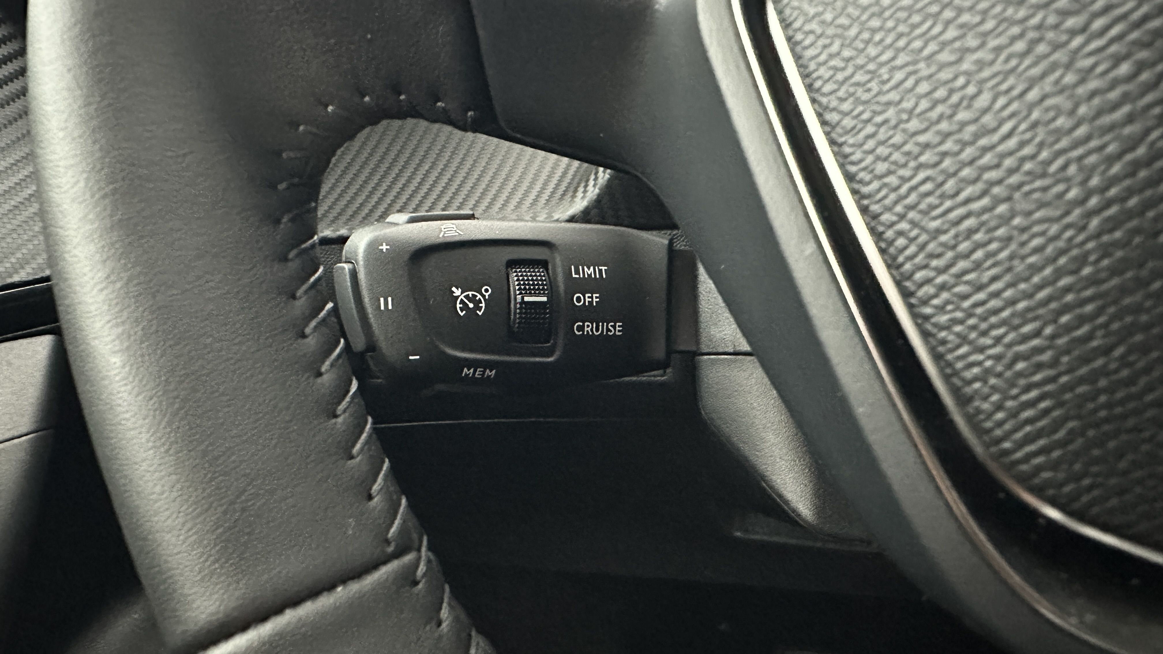 Peugeot 2008 - Image 24