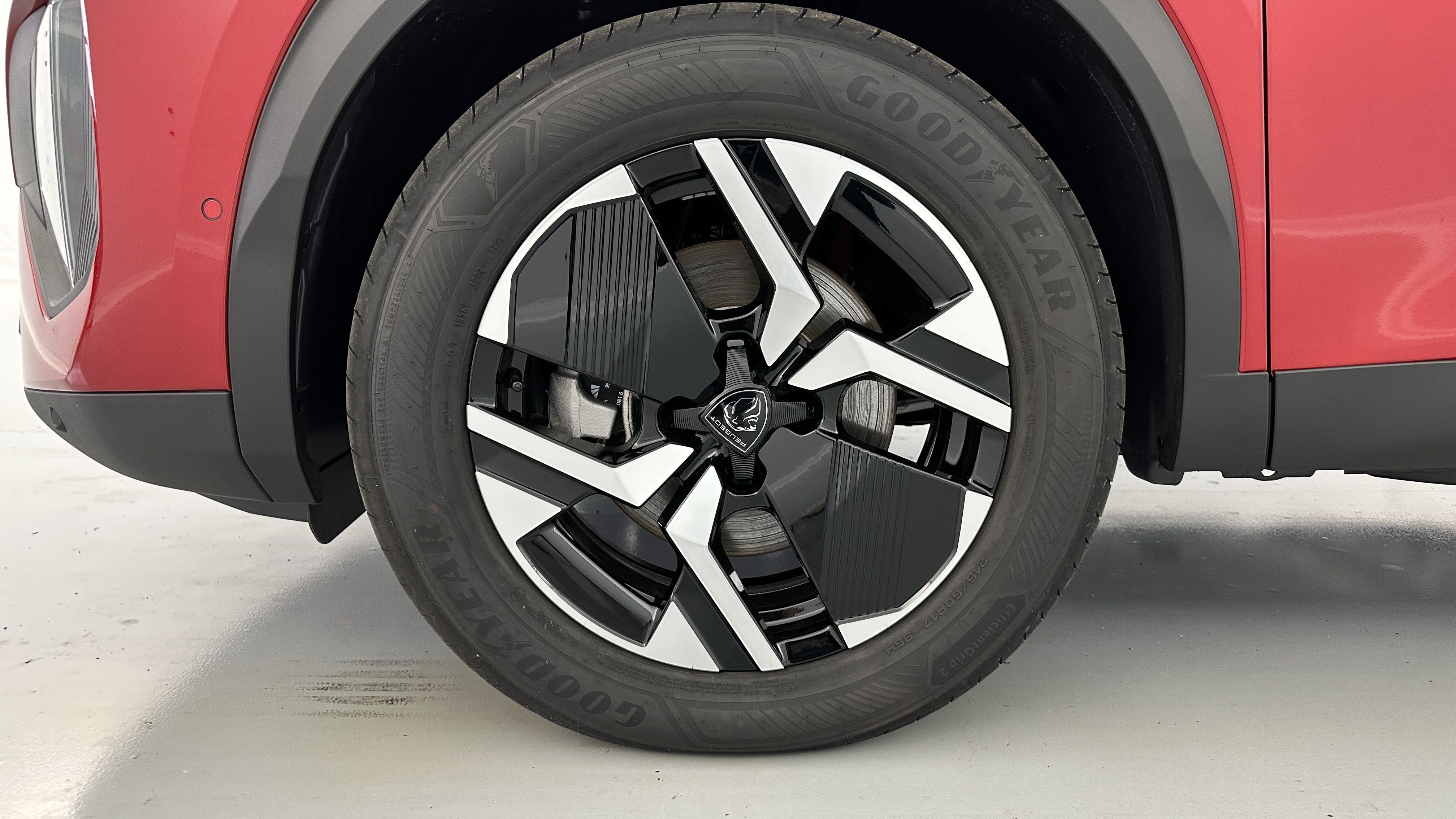 Peugeot 2008 - Image 12