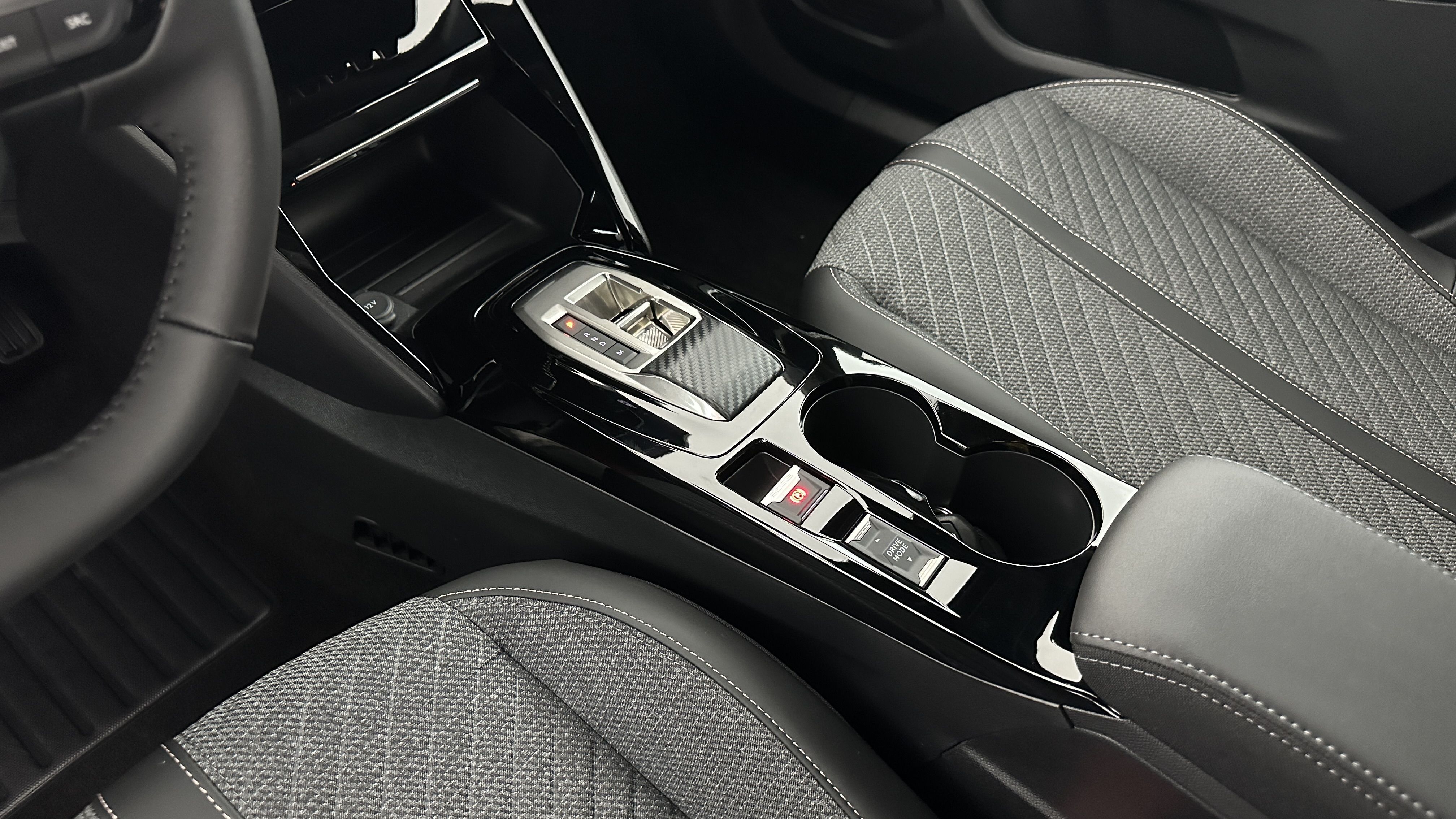 Peugeot 2008 - Image 16