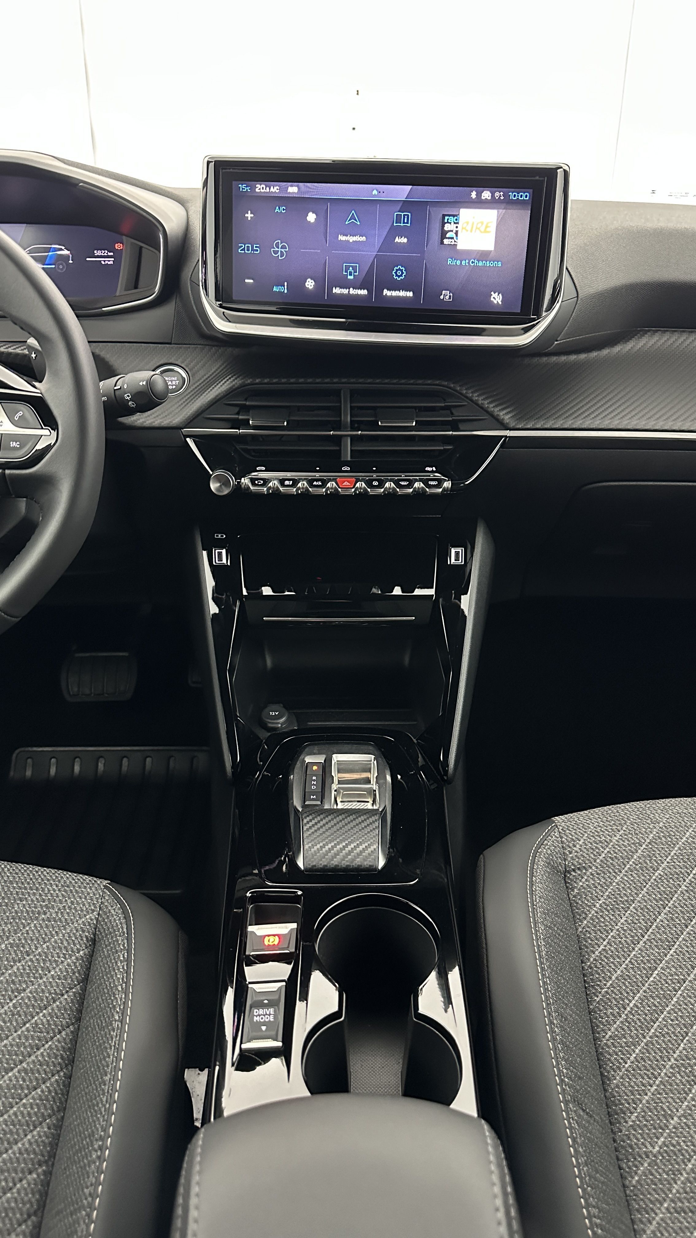 Peugeot 2008 - Image 16