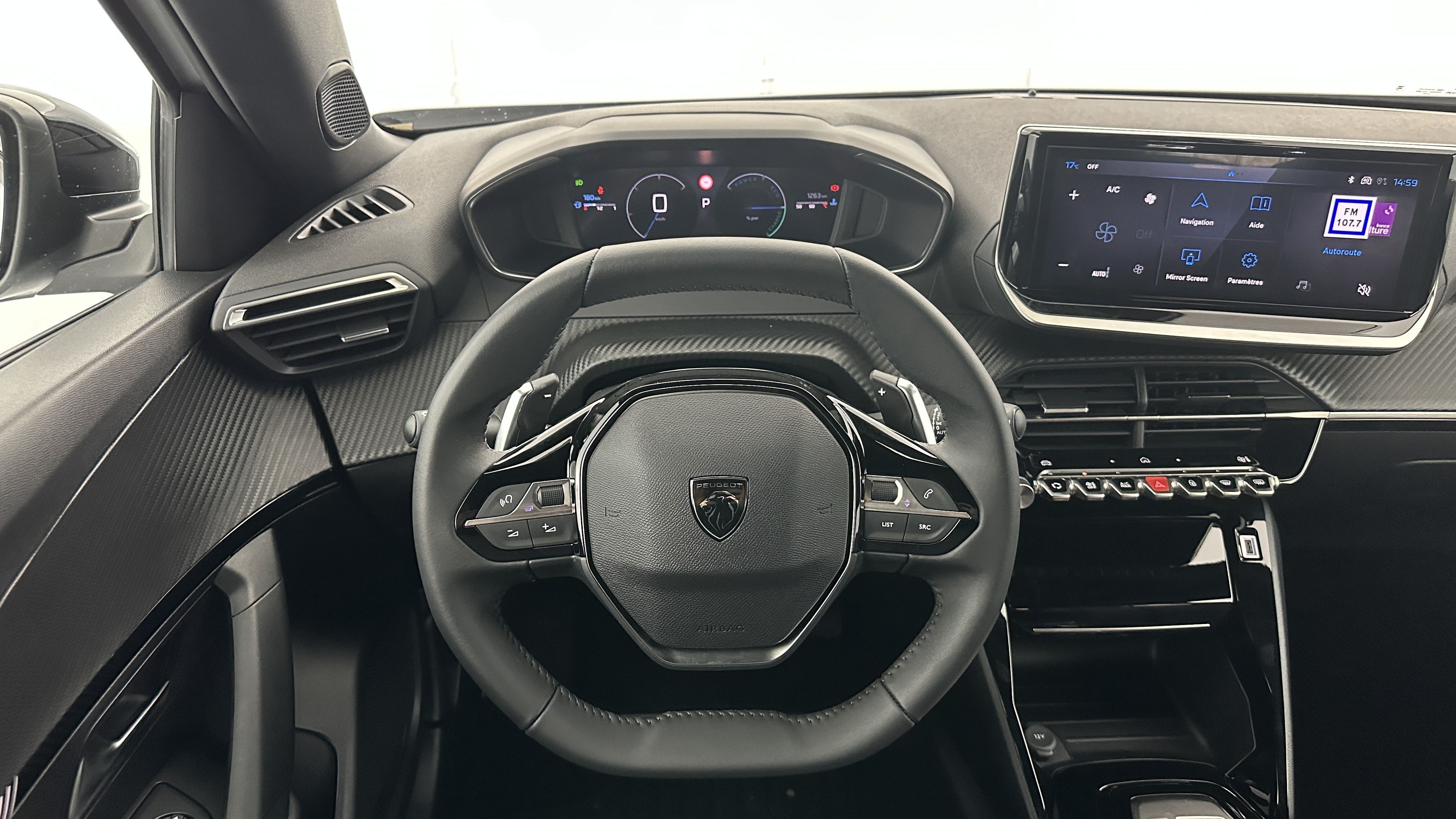 Peugeot 2008 - Image 13