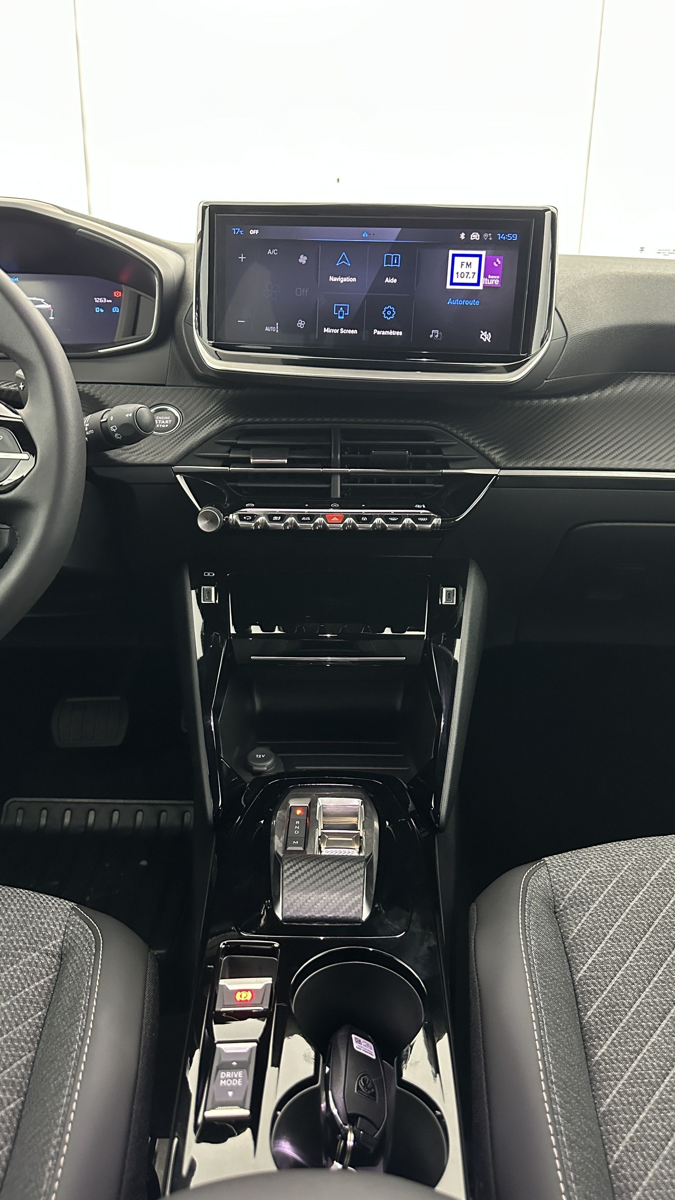 Peugeot 2008 - Image 15