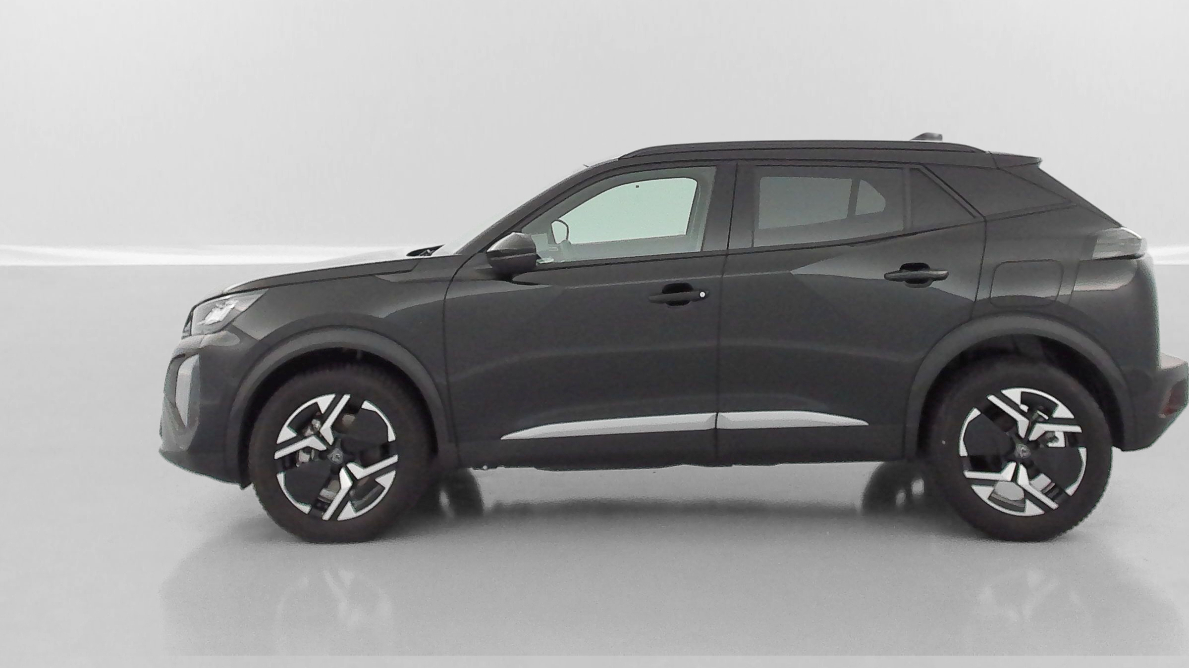 Peugeot 2008 - Image 4