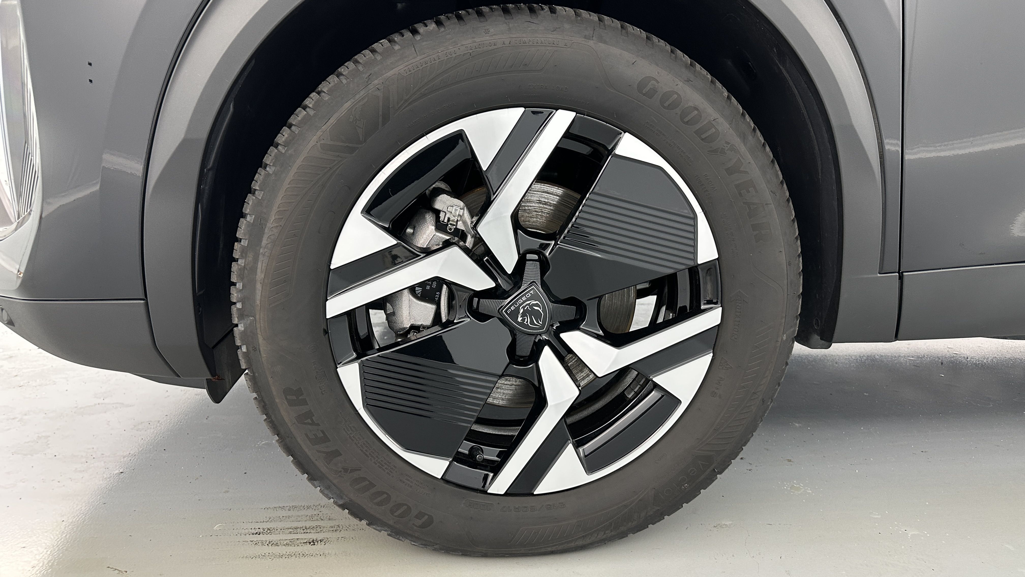 Peugeot 2008 - Image 12