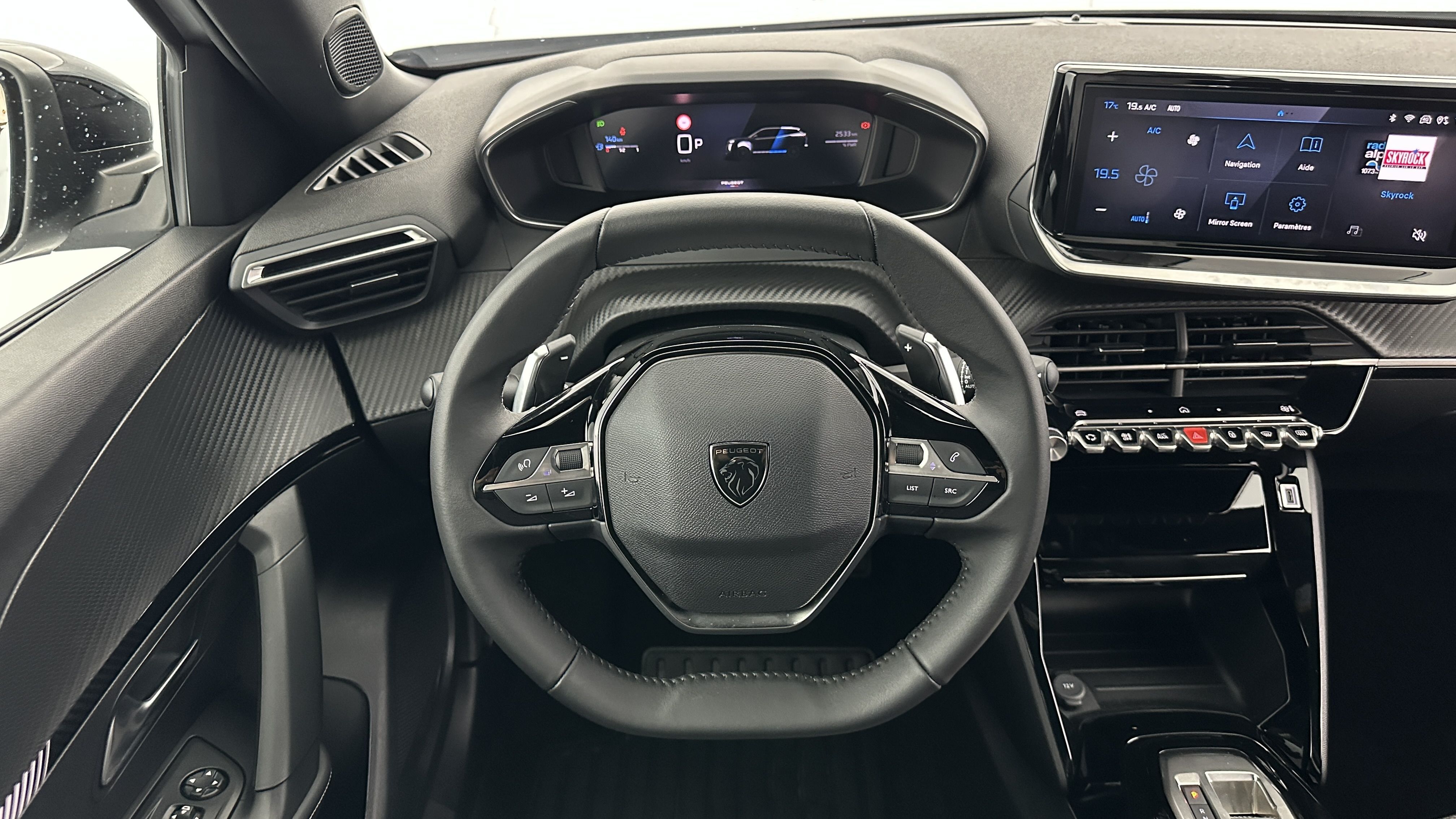 Peugeot 2008 - Image 14