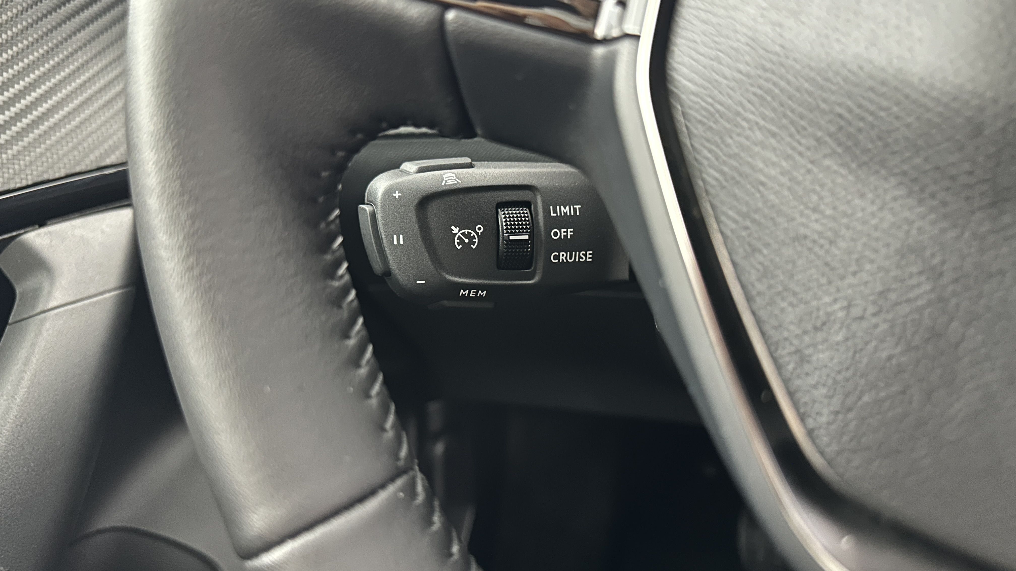 Peugeot 2008 - Image 24