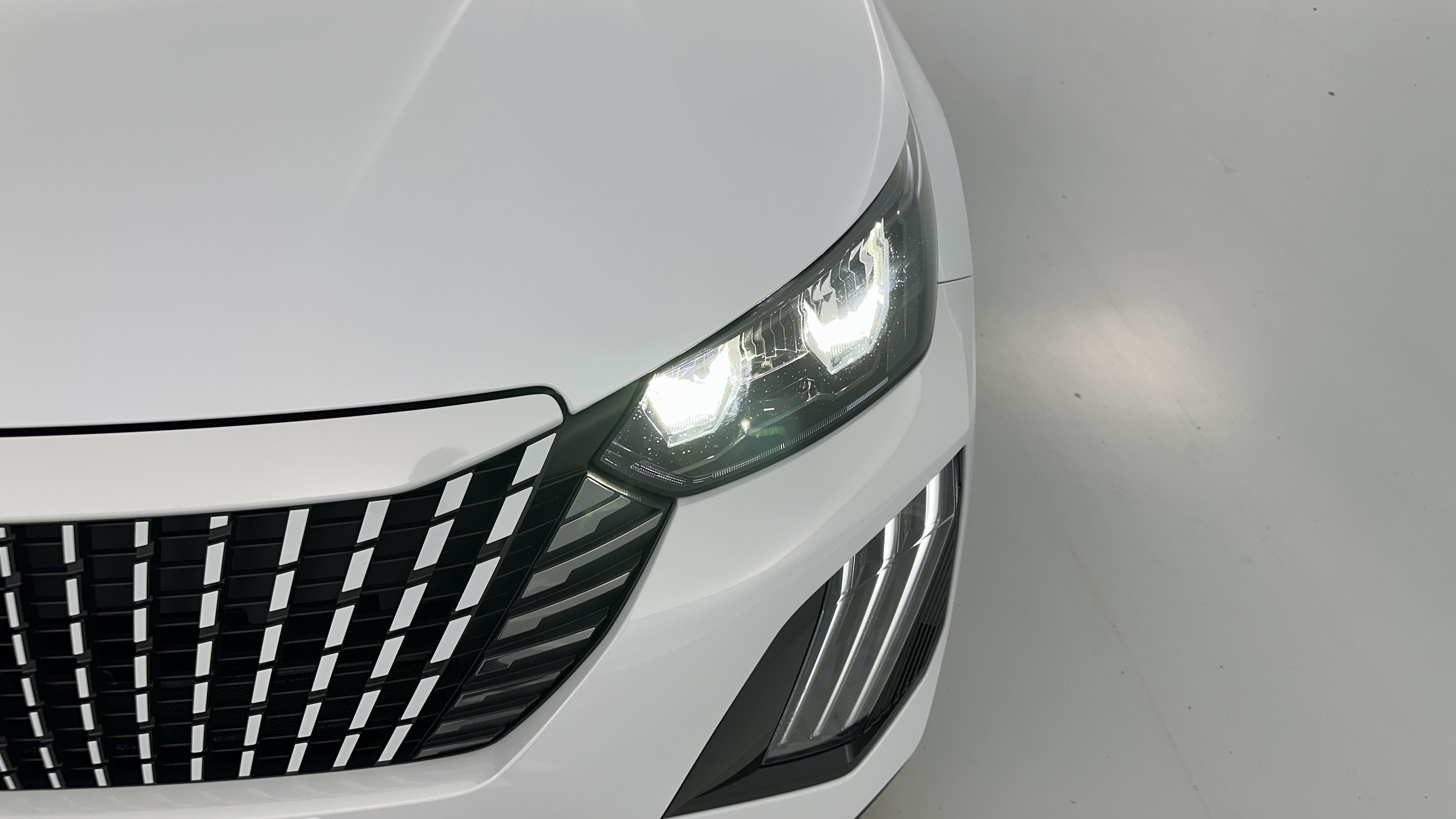 Peugeot 2008 - Image 27