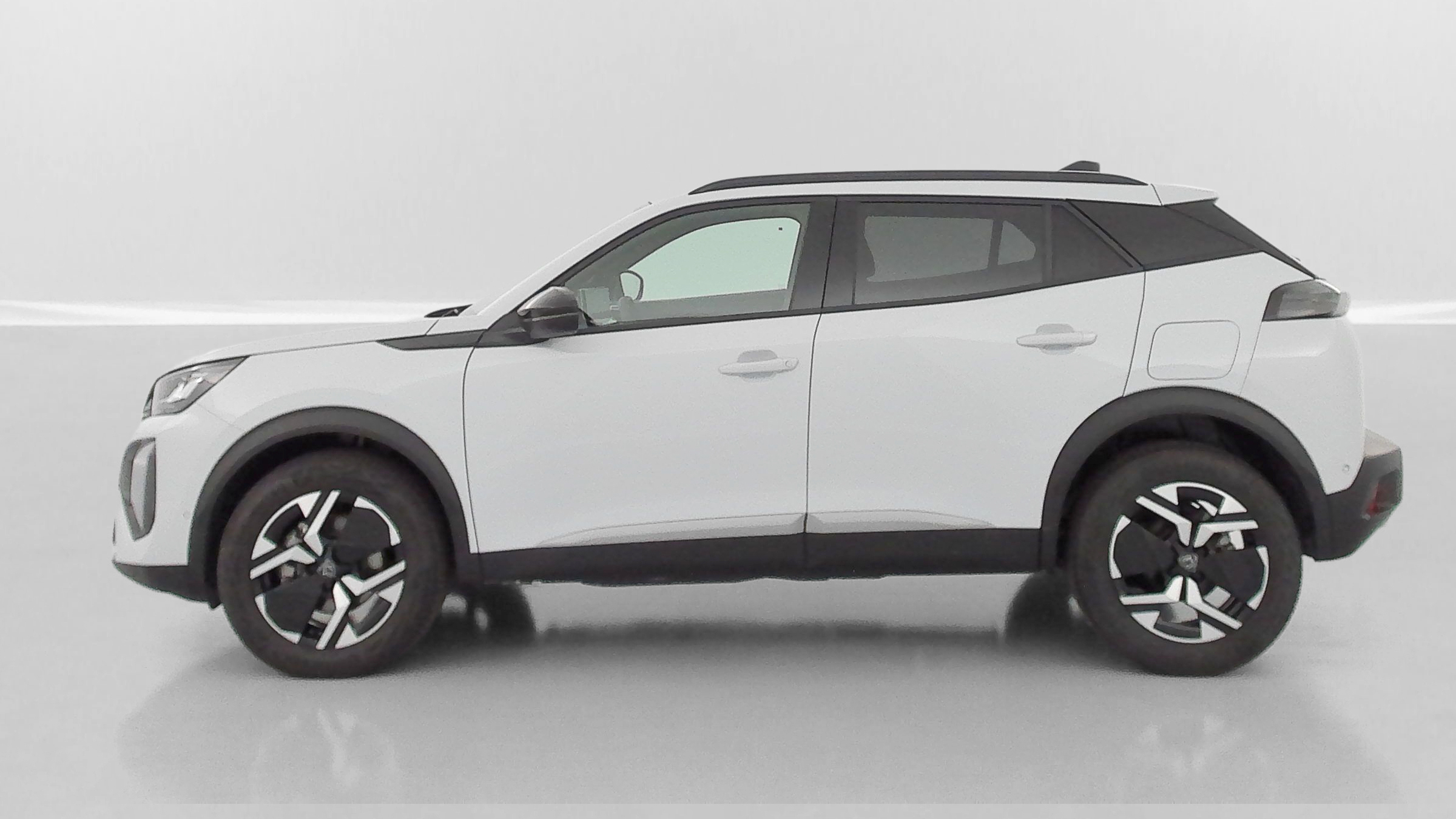 Peugeot 2008 - Image 4