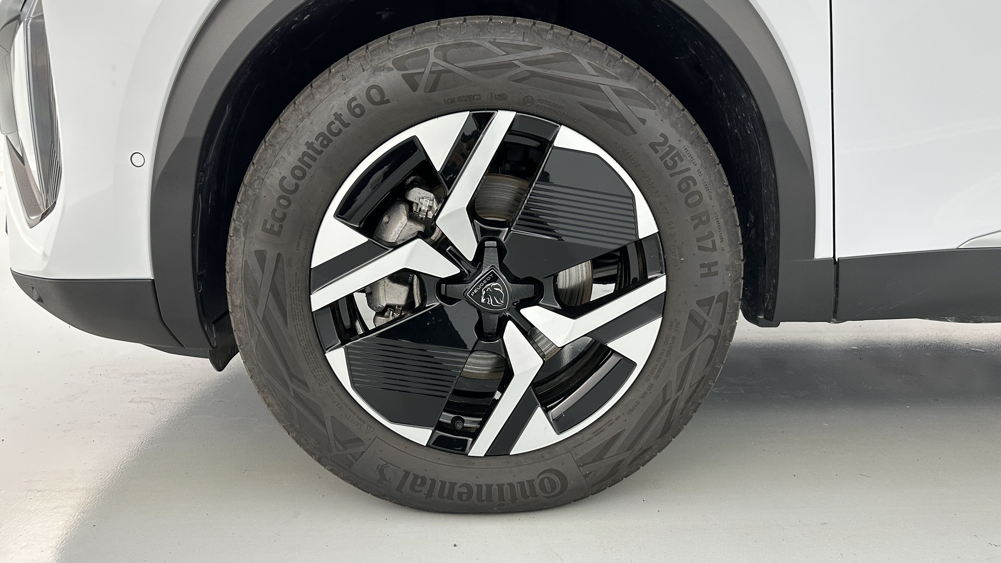 Peugeot 2008 - Image 12