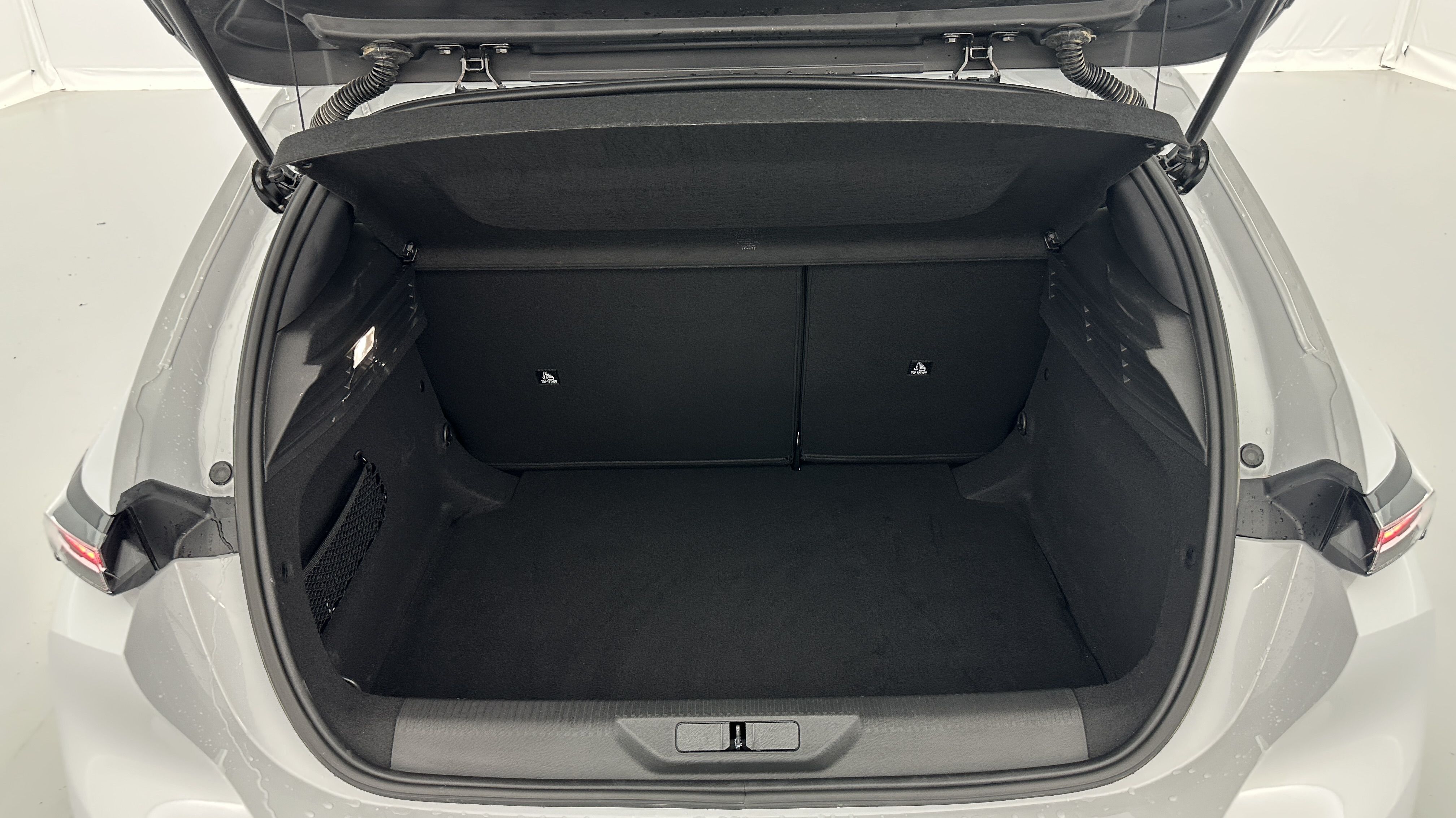 Peugeot 308 - Image 10