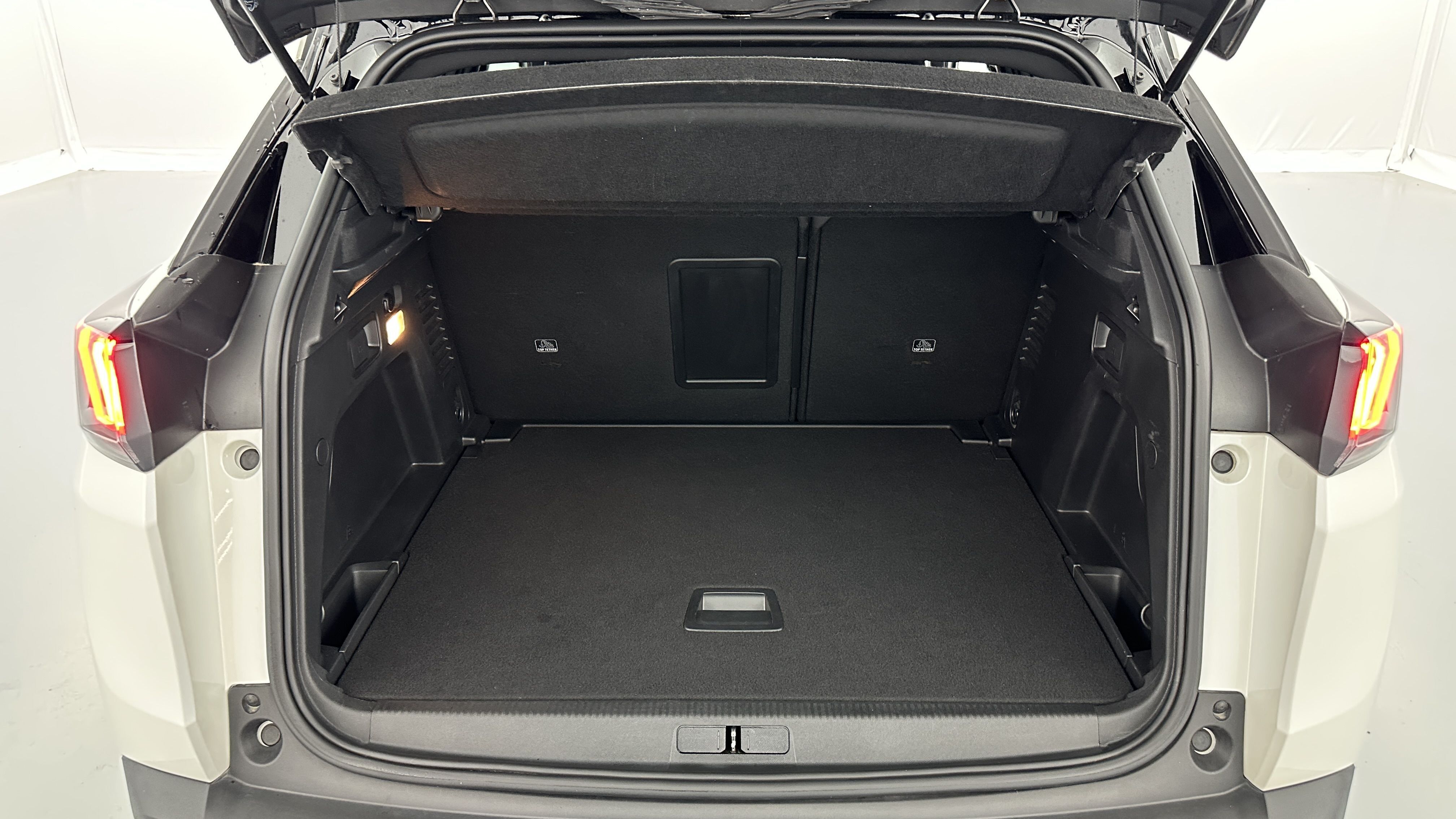 Peugeot 3008 - Image 10