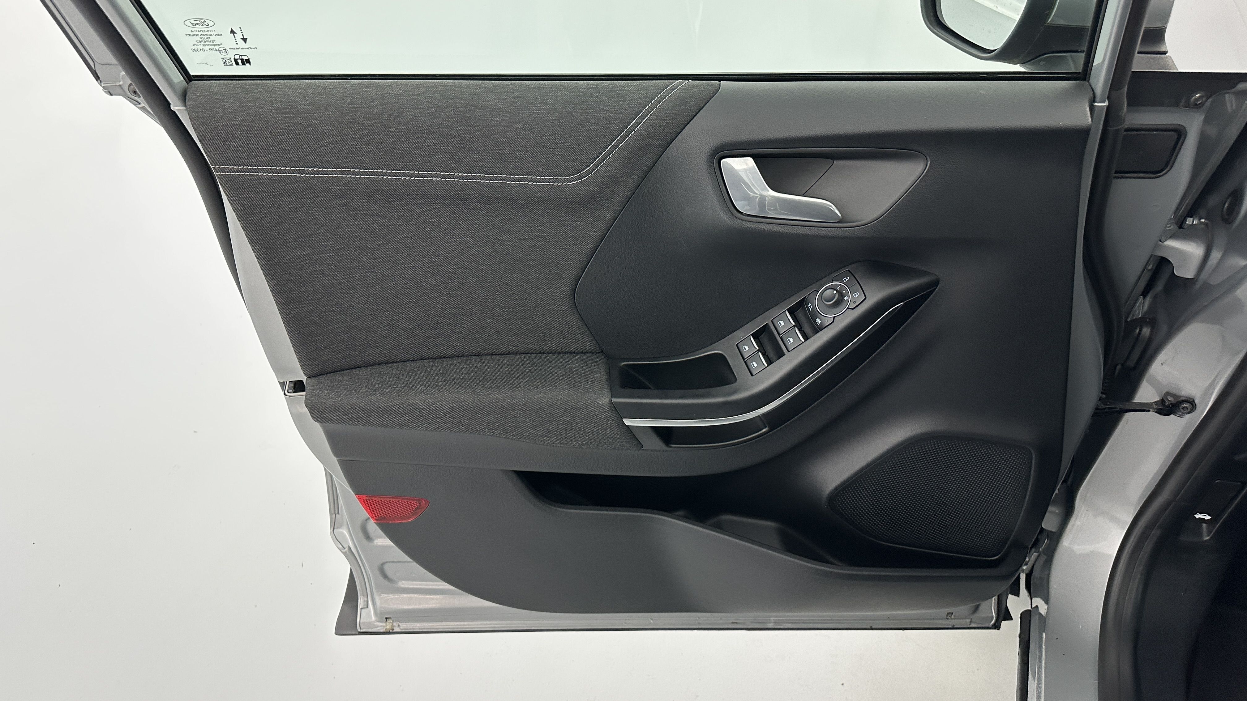 Ford PUMA - Image 12