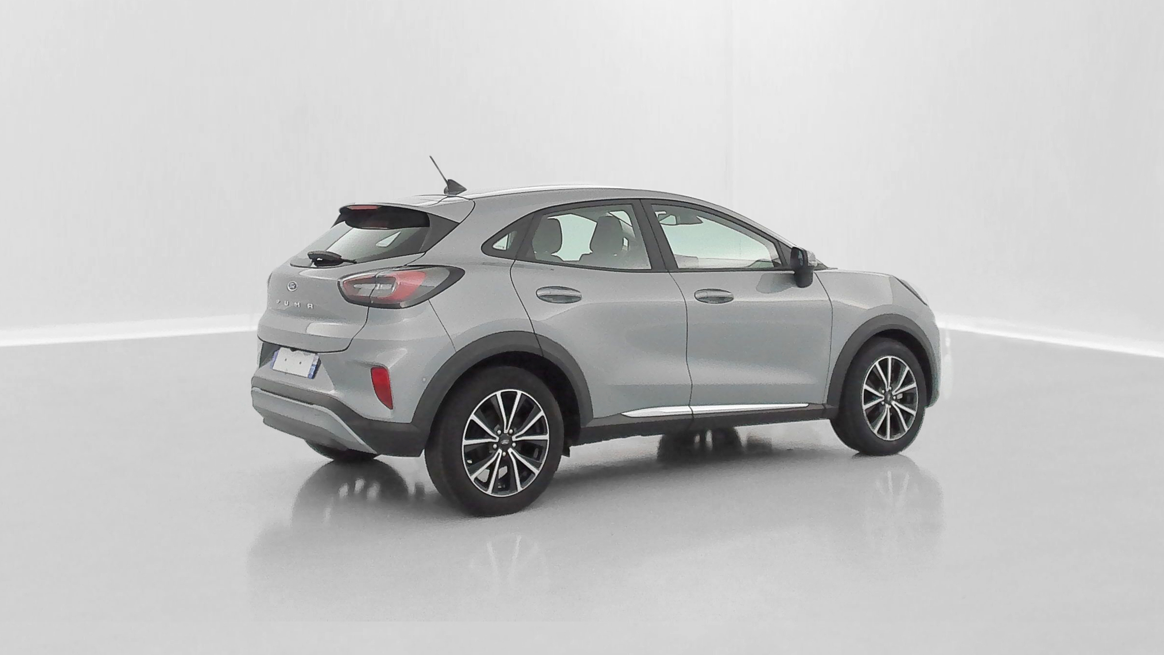 Ford PUMA - Image 32