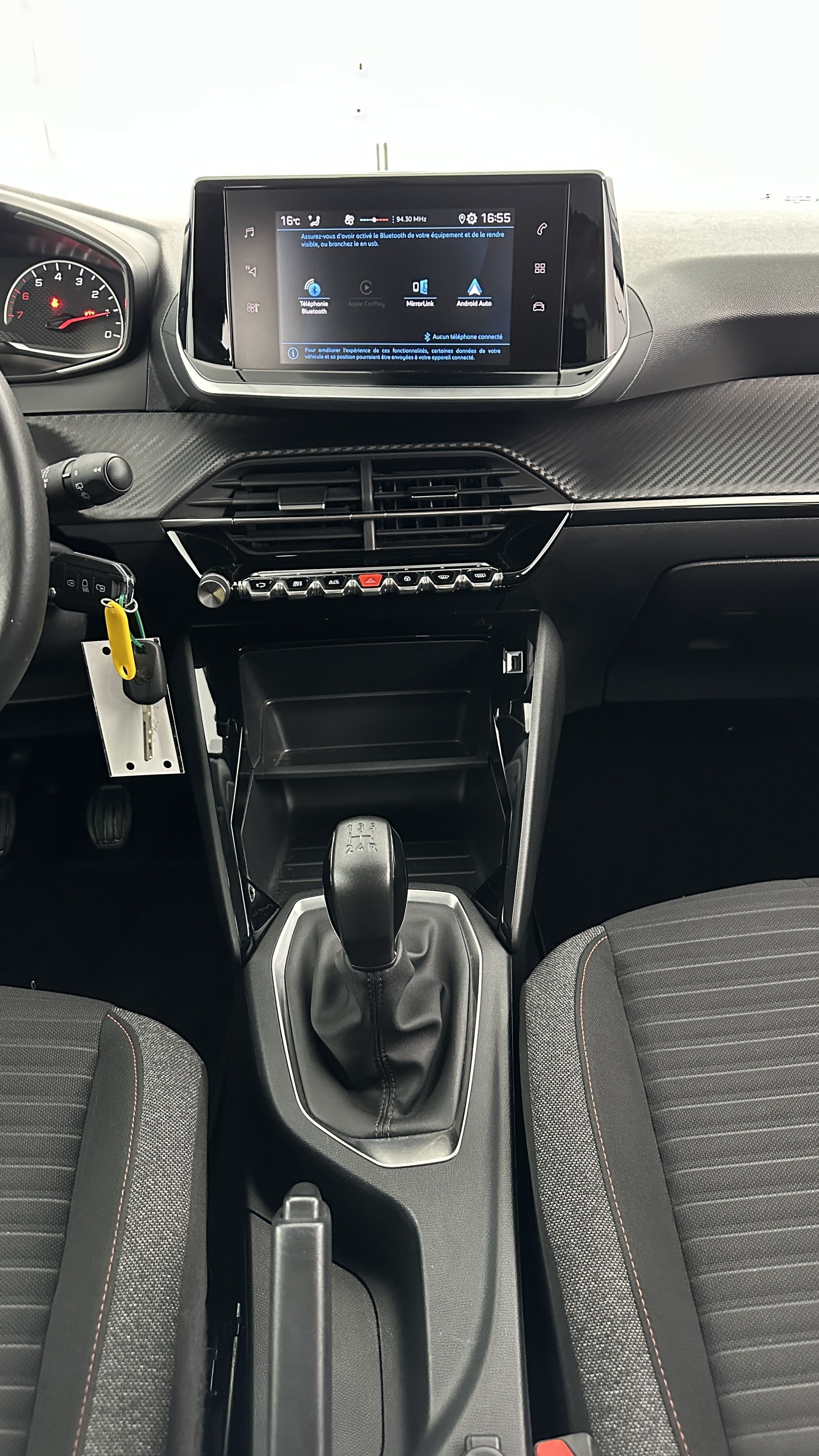 Peugeot 208 - Image 14