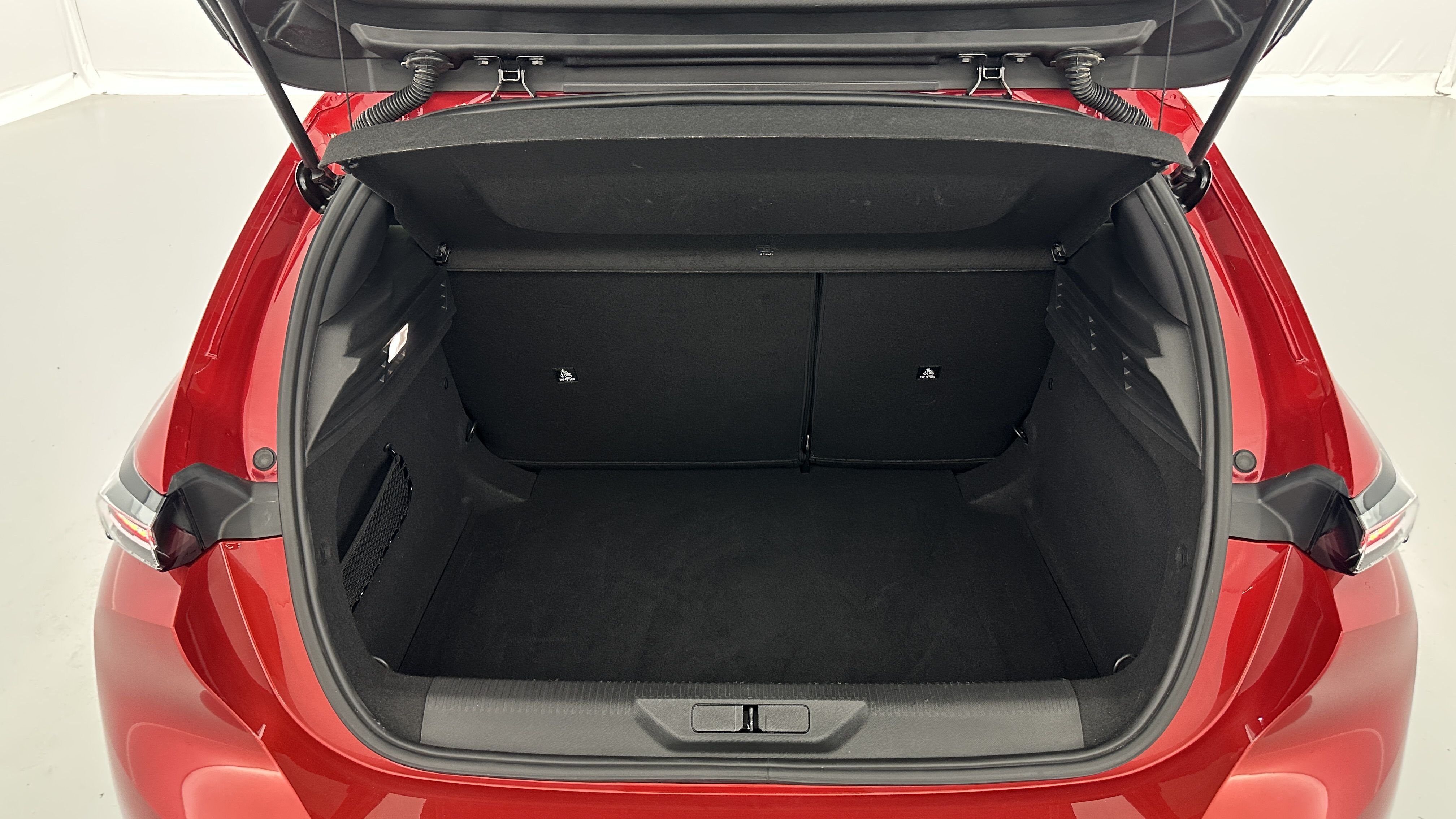 Peugeot 308 - Image 10