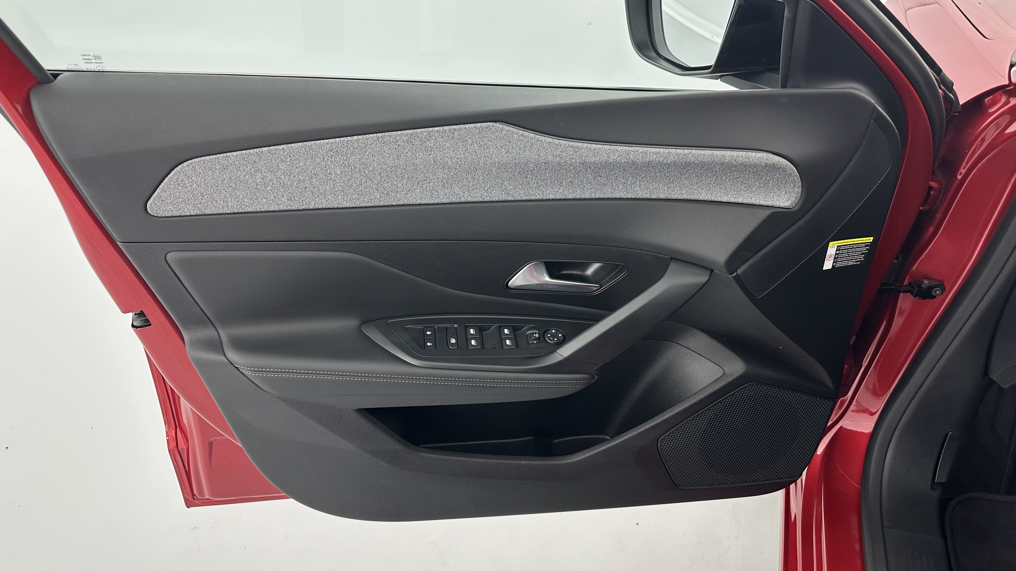 Peugeot 308 - Image 12