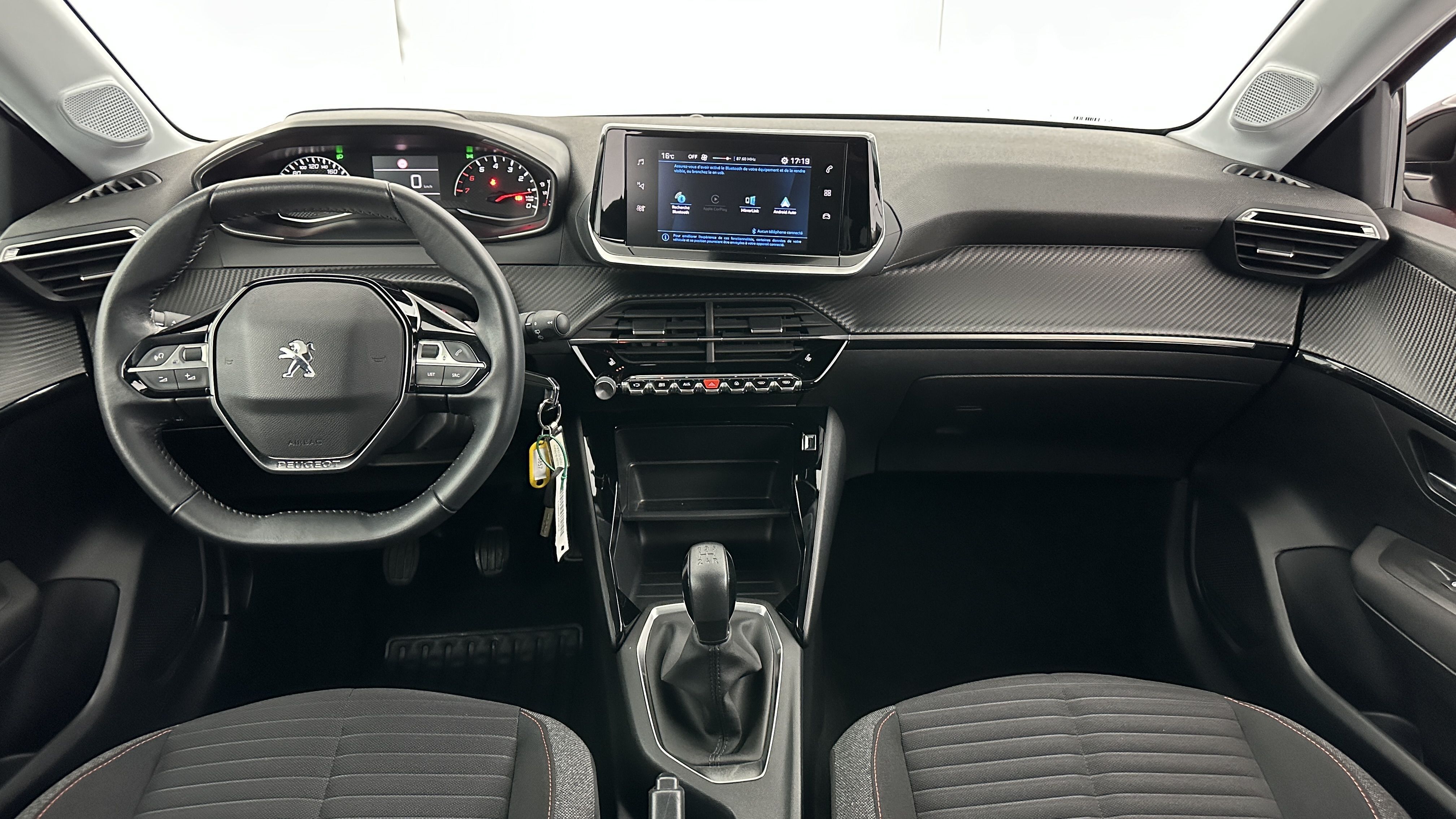 Peugeot 208 - Image 7
