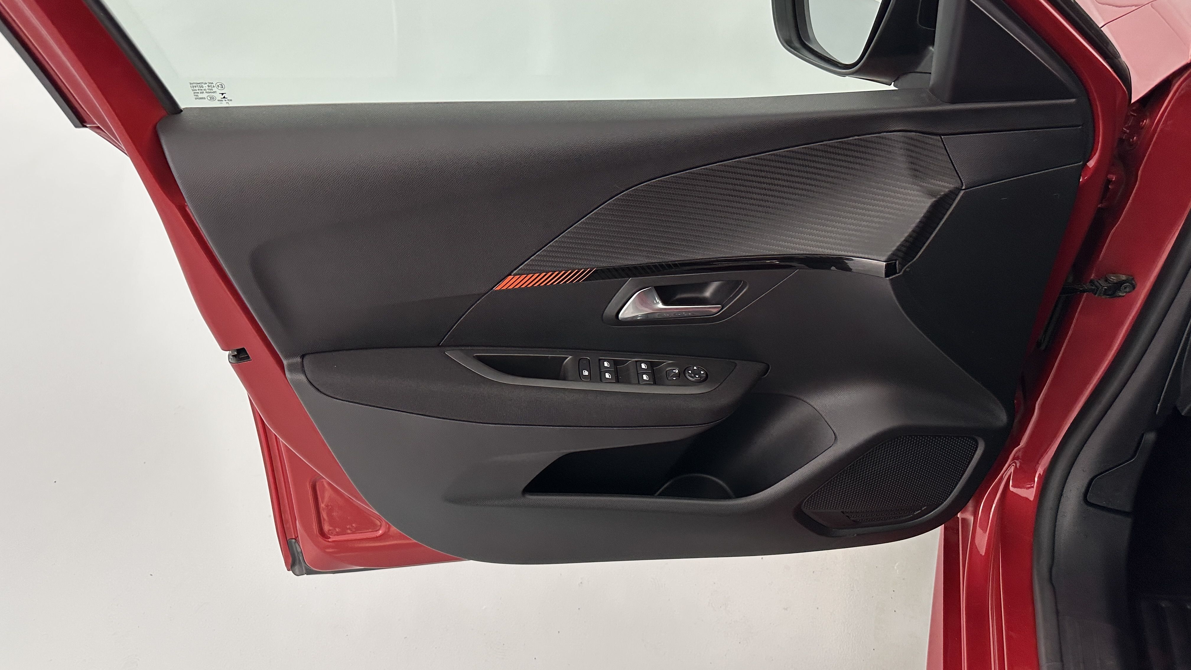 Peugeot 208 - Image 12