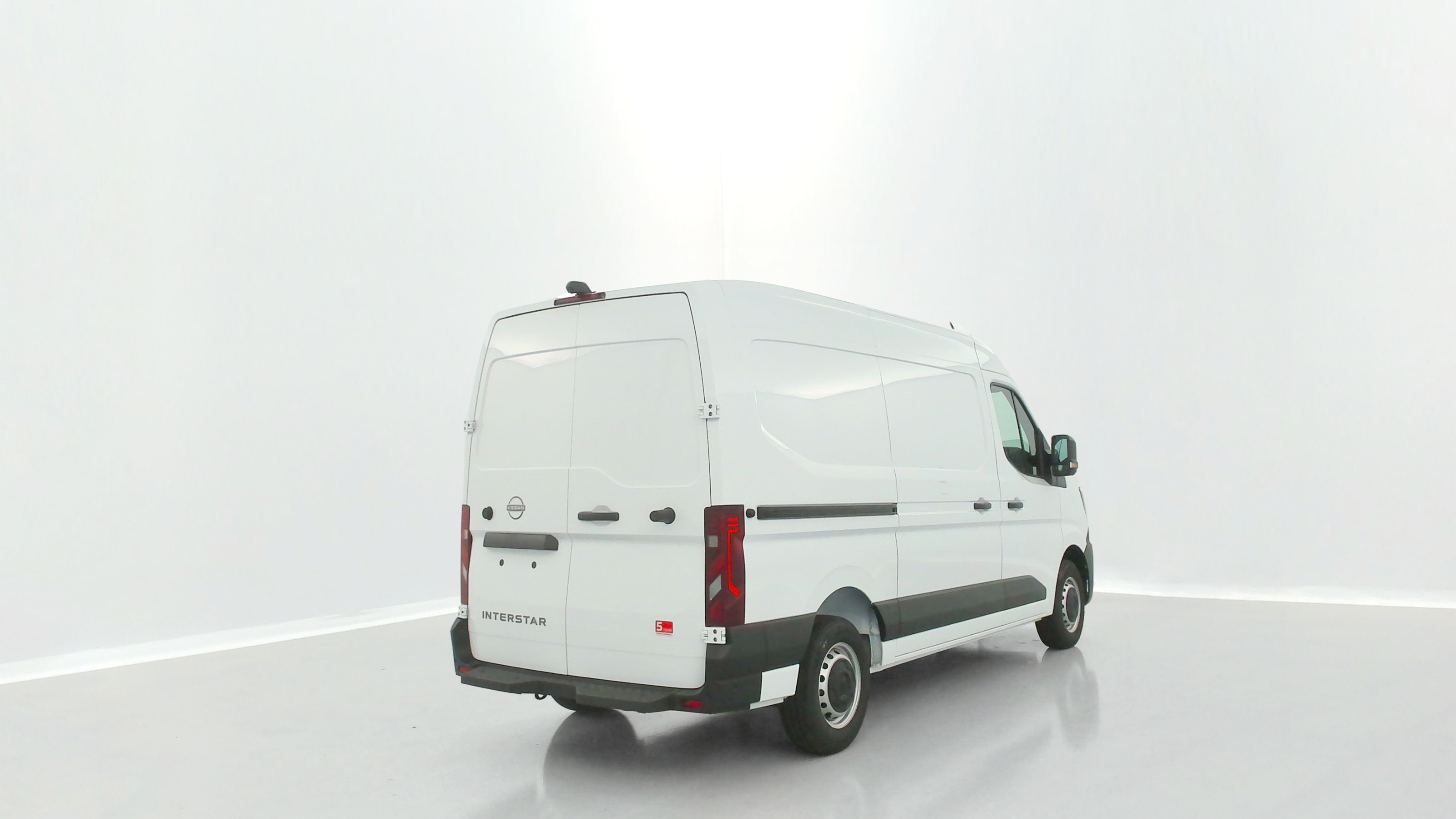 Nissan Interstar Fourgon - Image 18