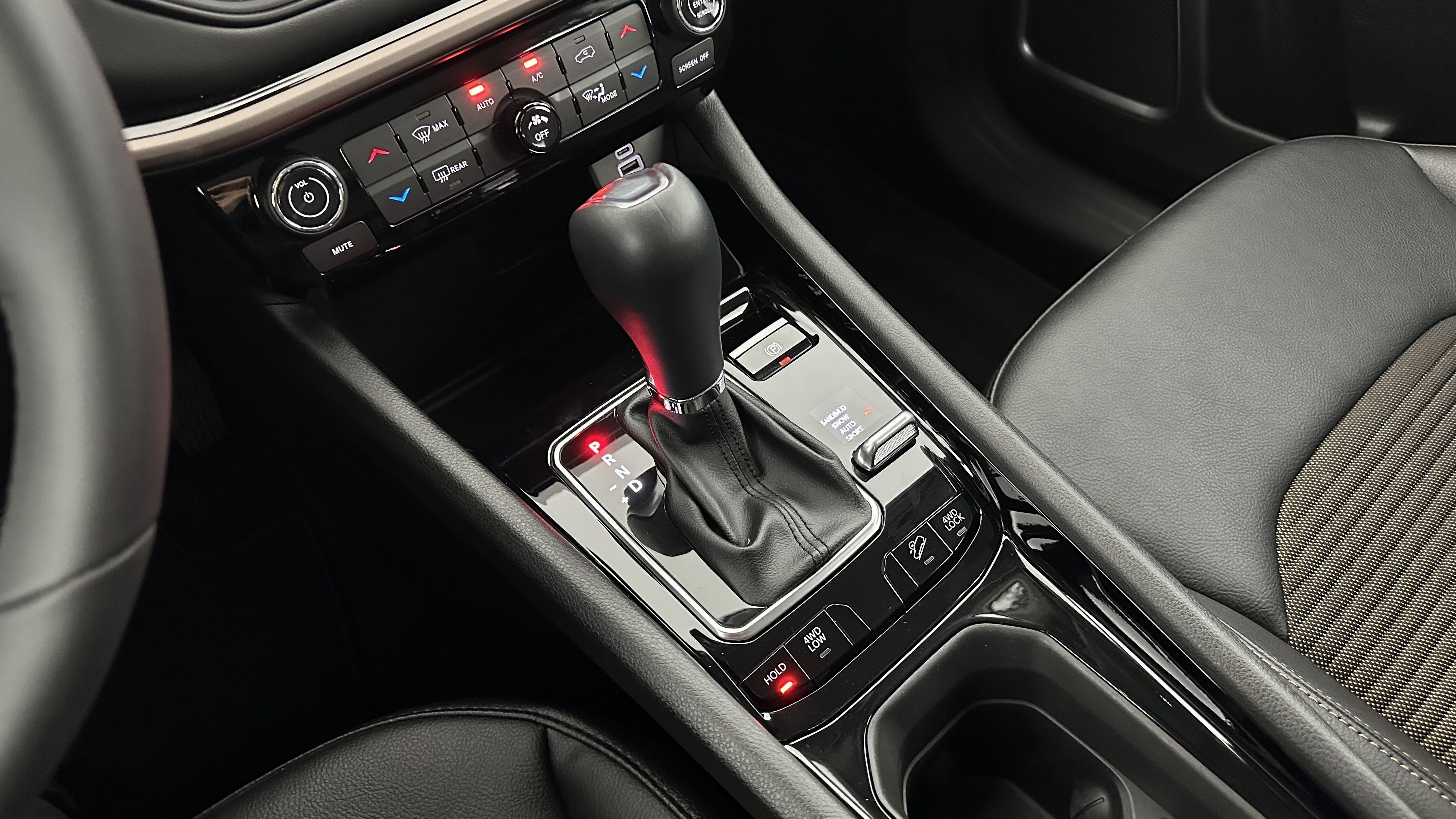 Jeep Compass - Image 16