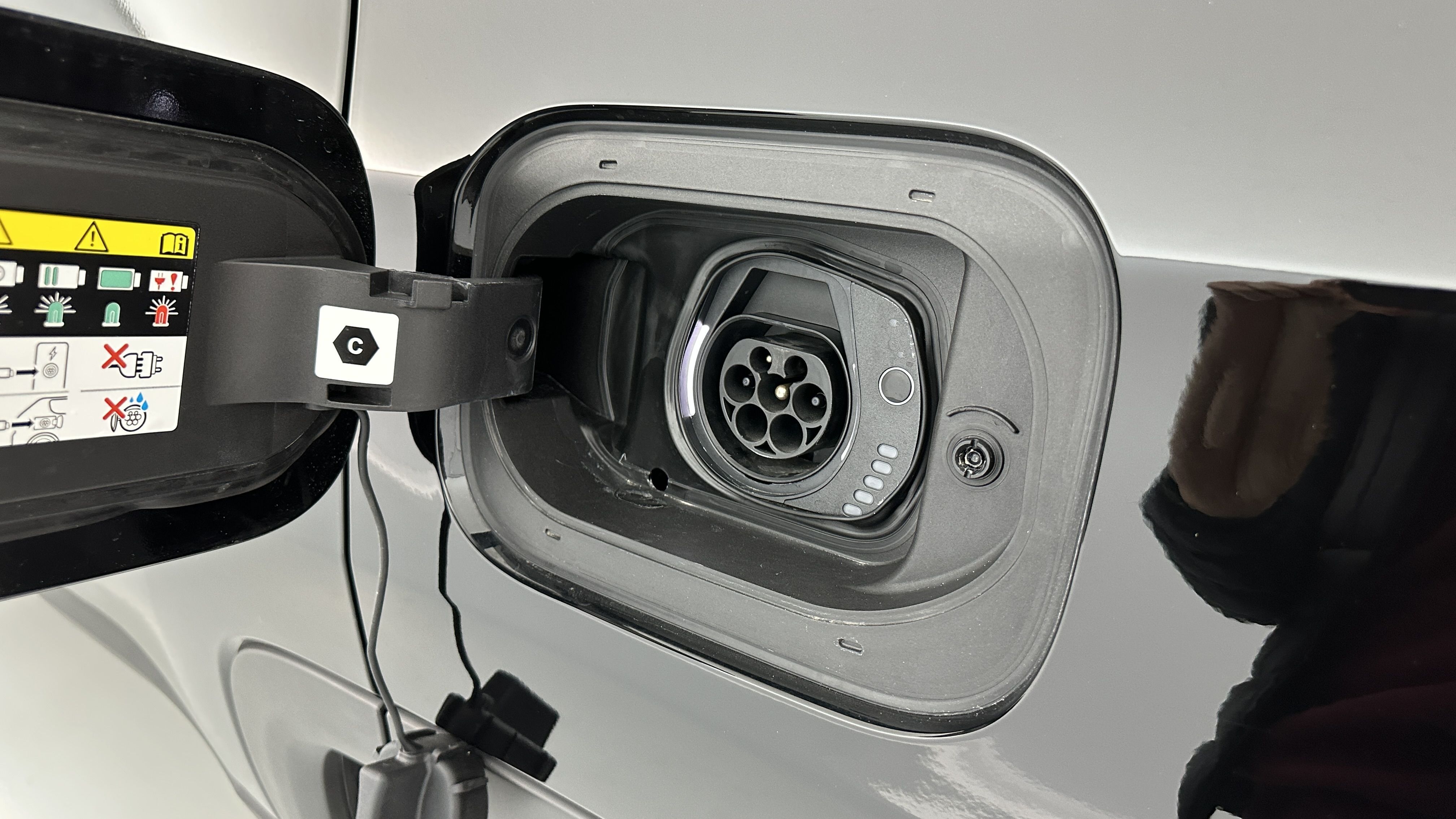 Jeep Compass - Image 23