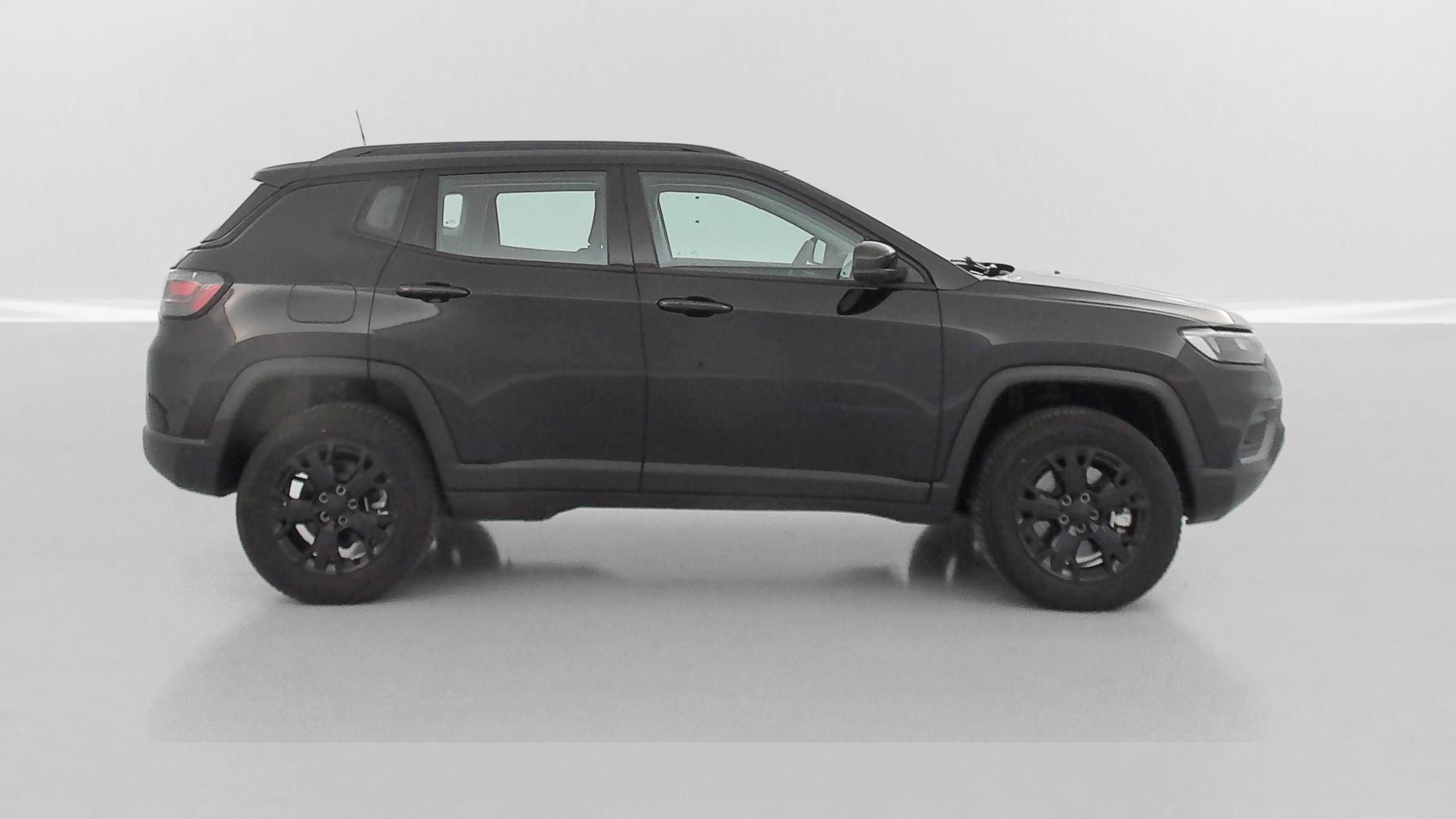 Jeep Compass - Image 29