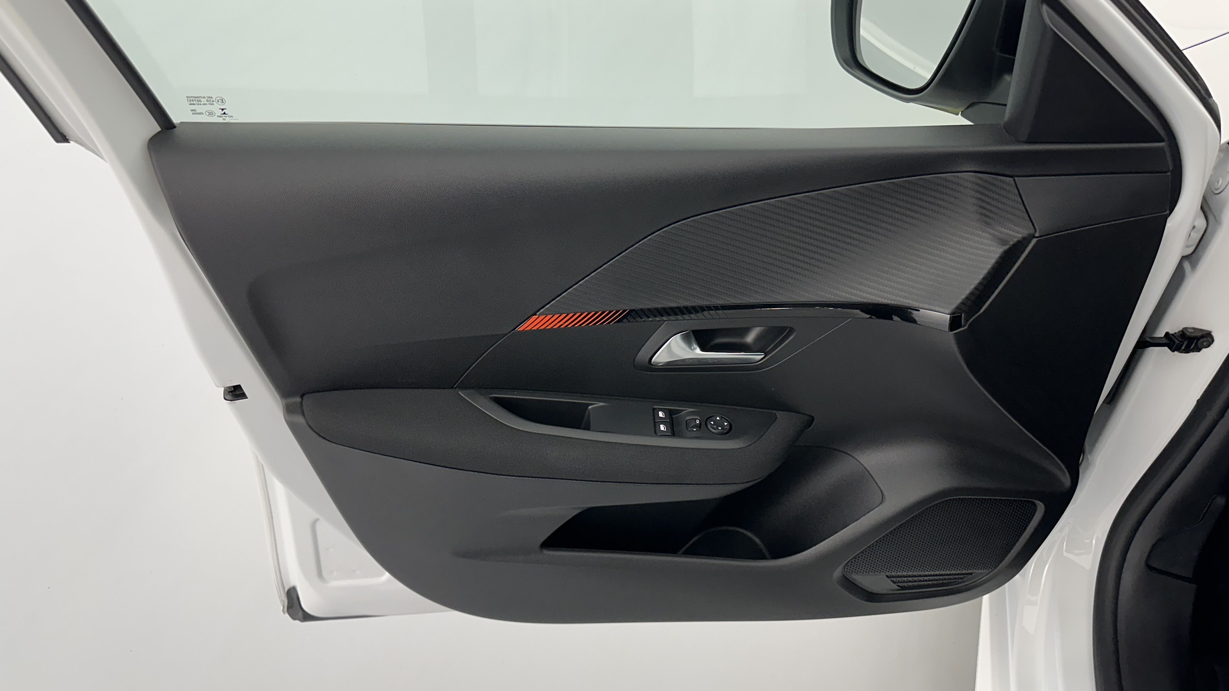 Peugeot 208 - Image 12