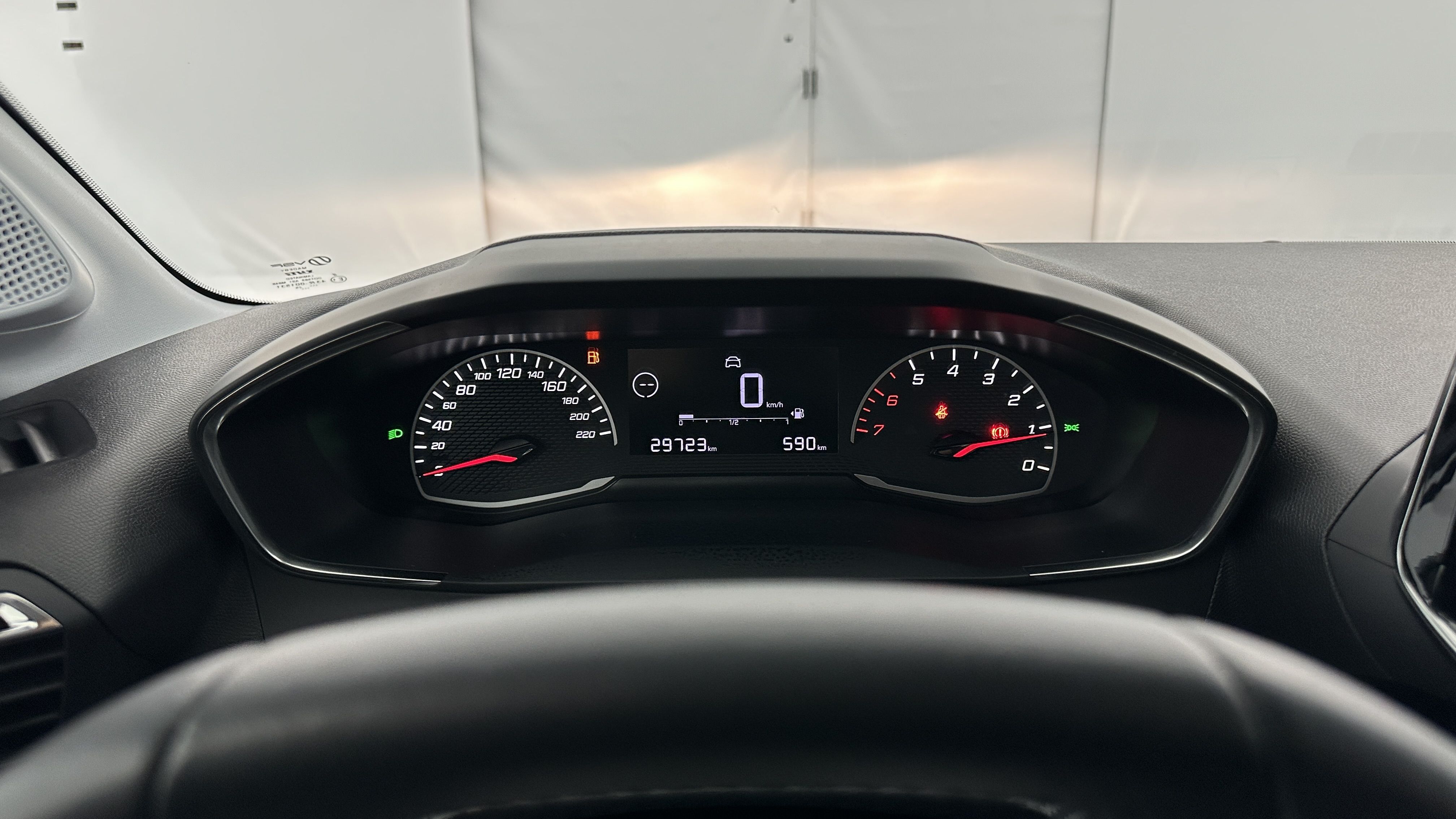 Peugeot 208 - Image 14