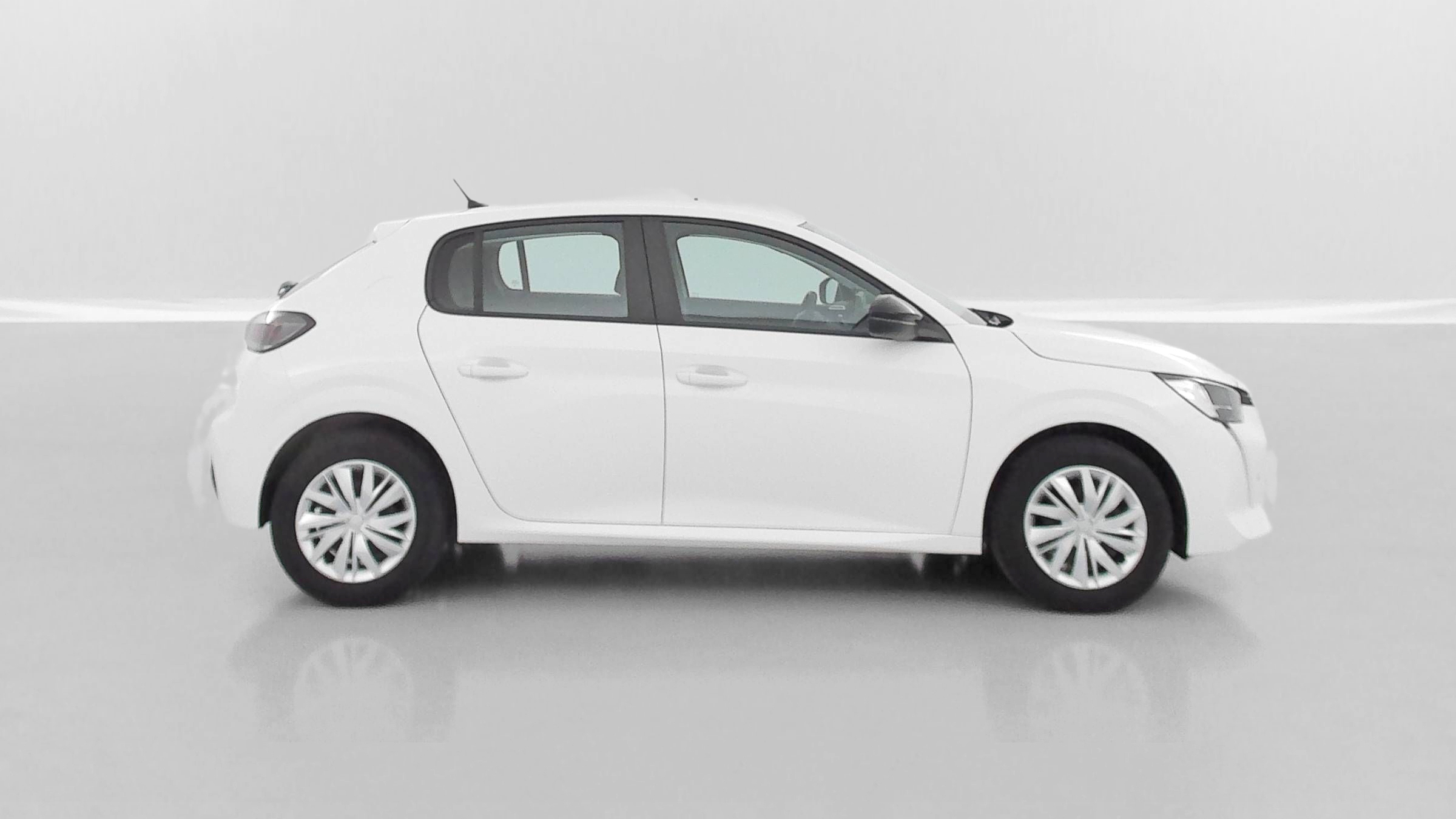 Peugeot 208 - Image 22