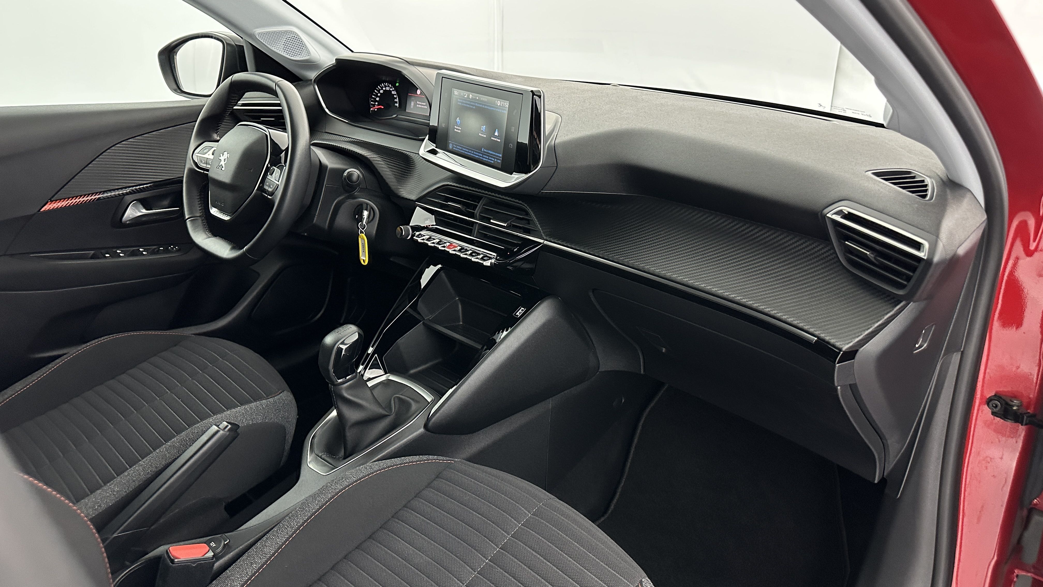 Peugeot 208 - Image 8