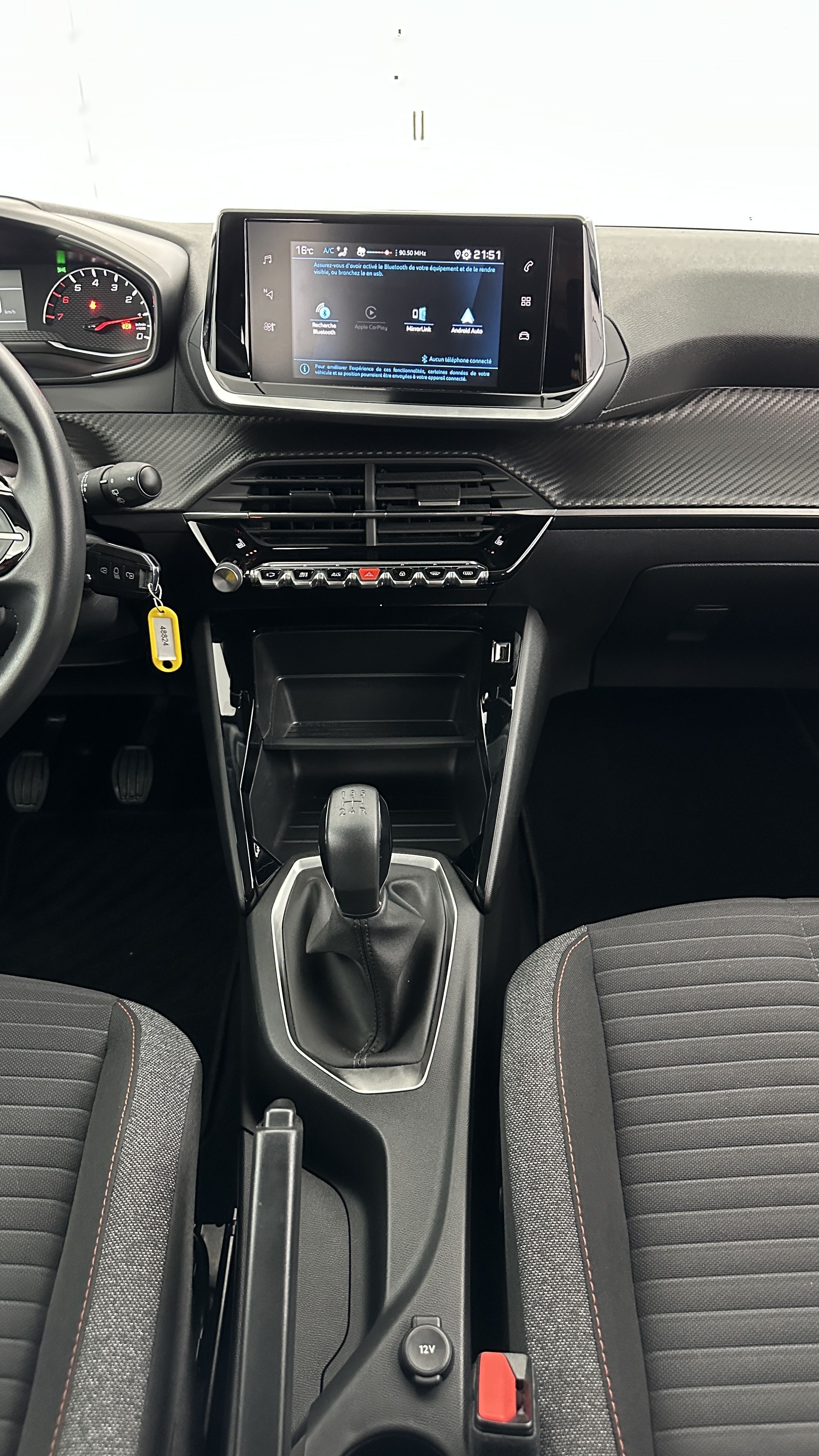 Peugeot 208 - Image 15