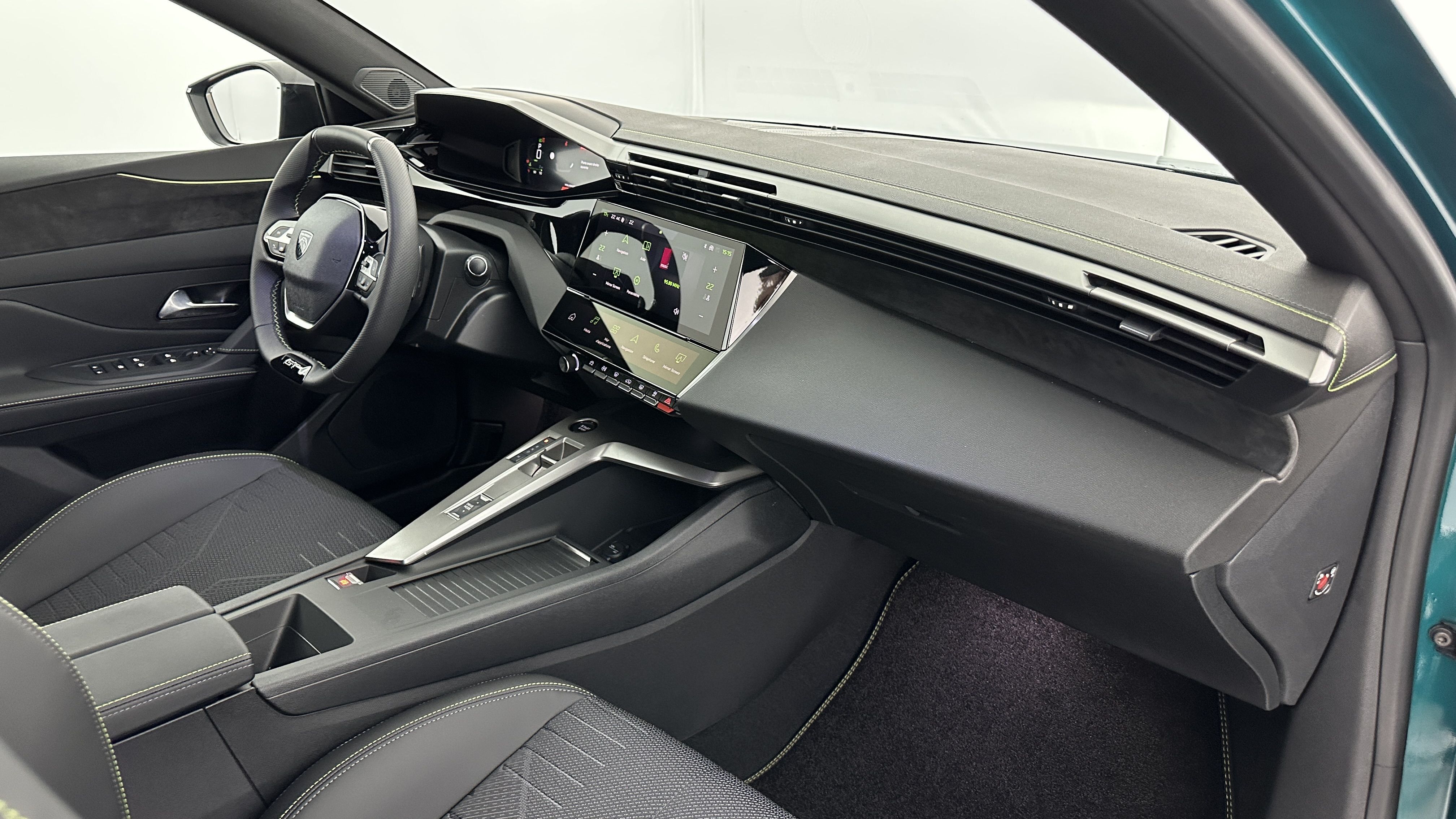 Peugeot 308 - Image 8