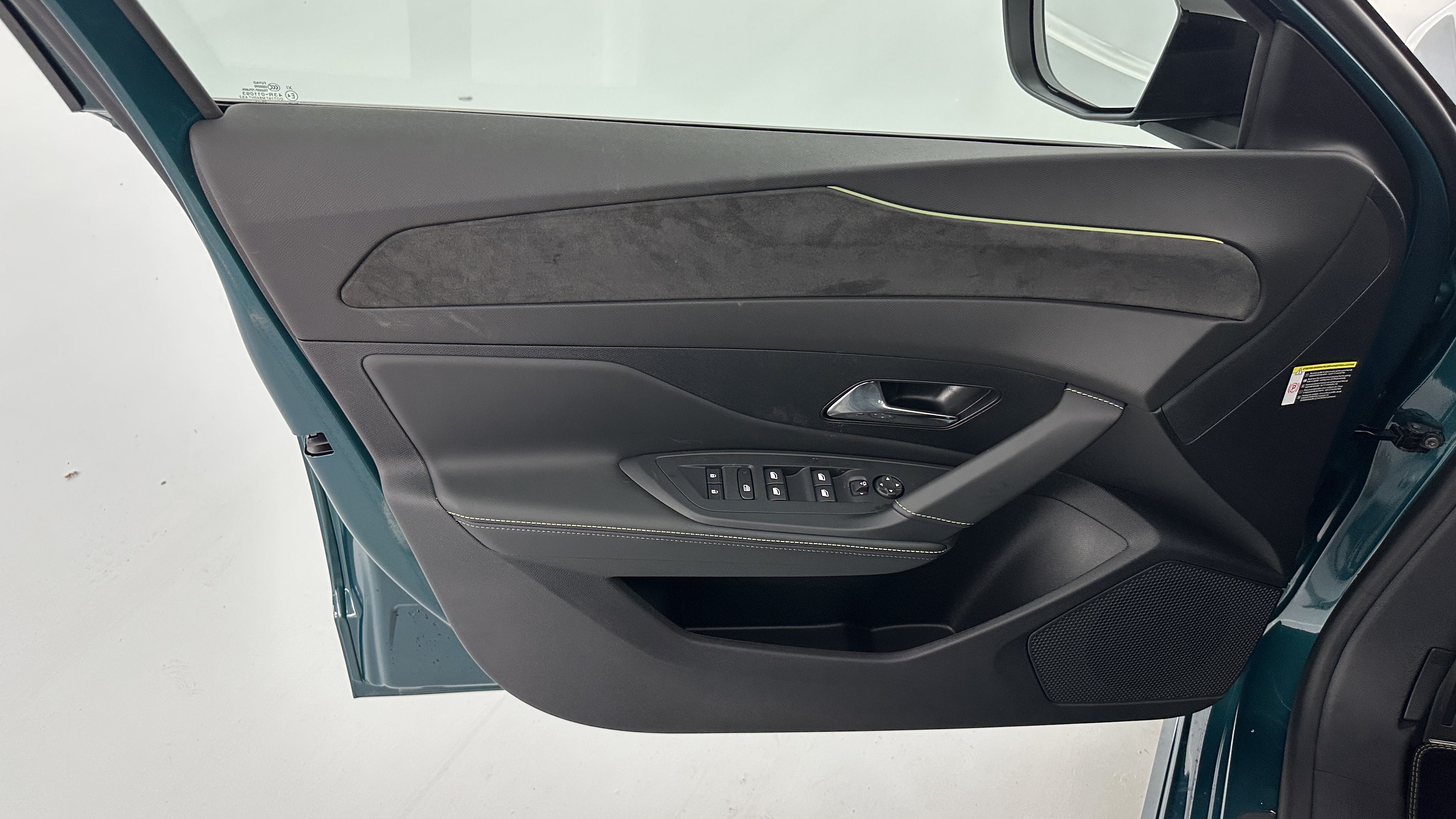 Peugeot 308 - Image 13