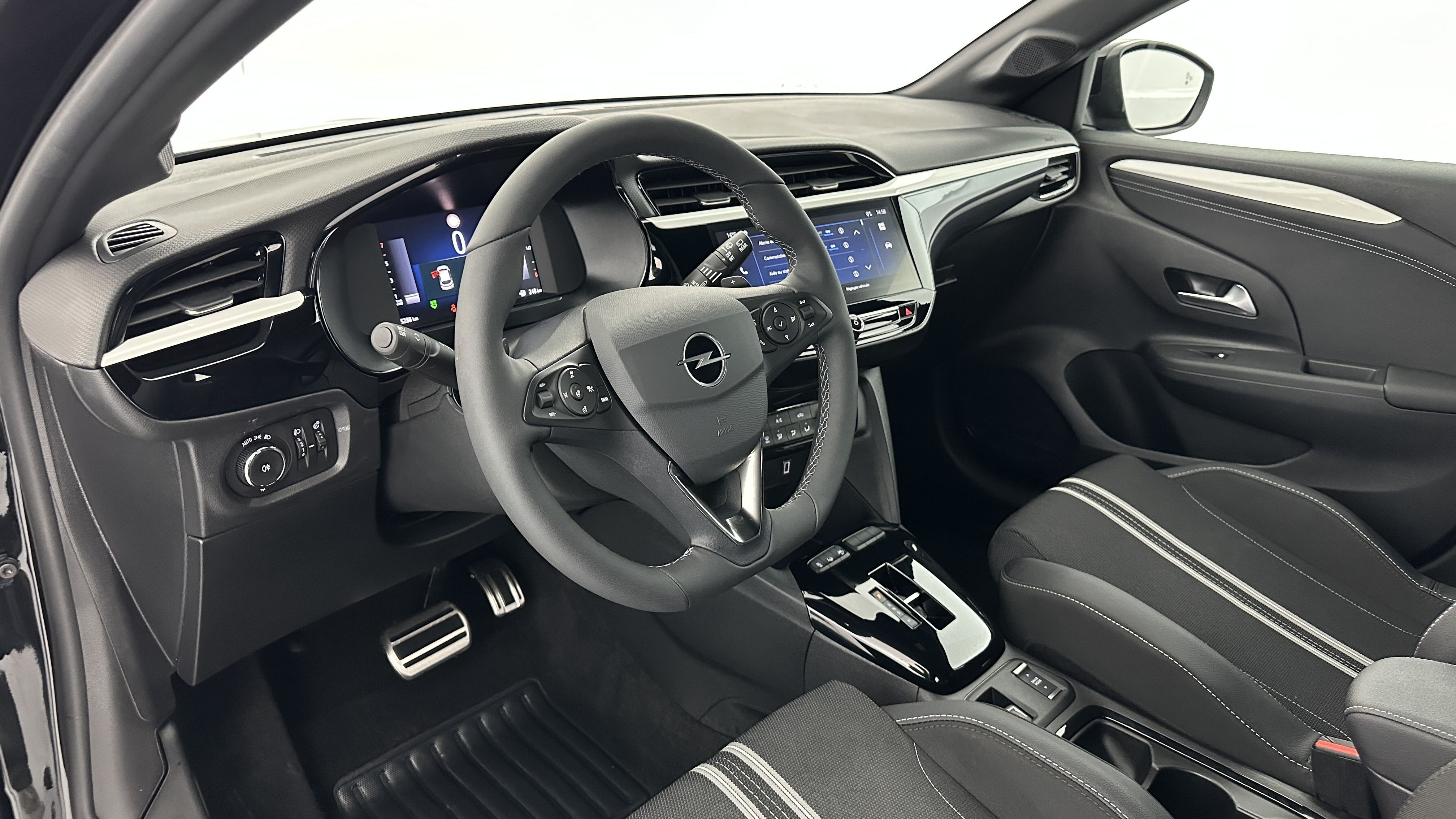 OPEL Corsa — photo 6