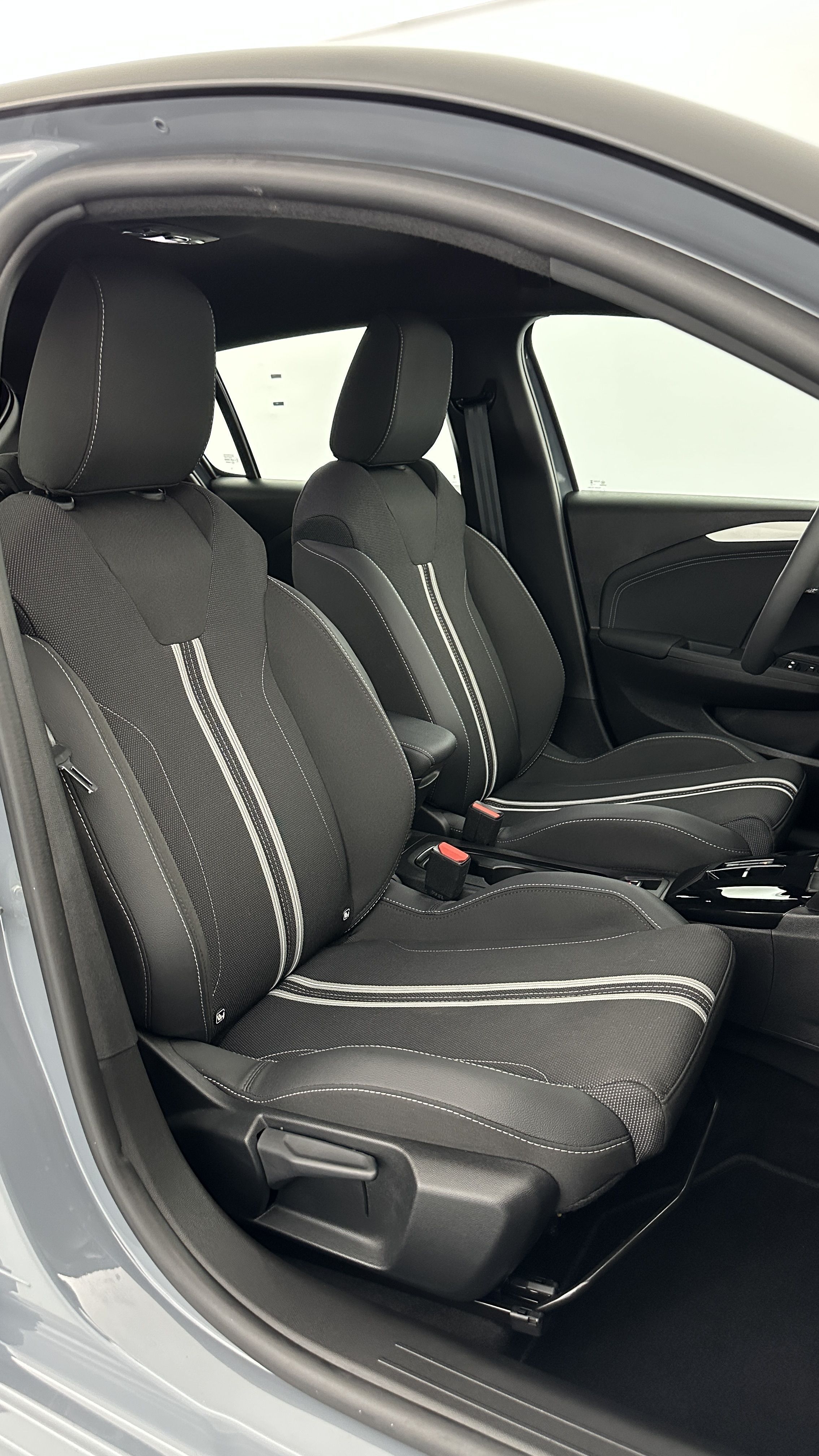 Opel Corsa - Image 16