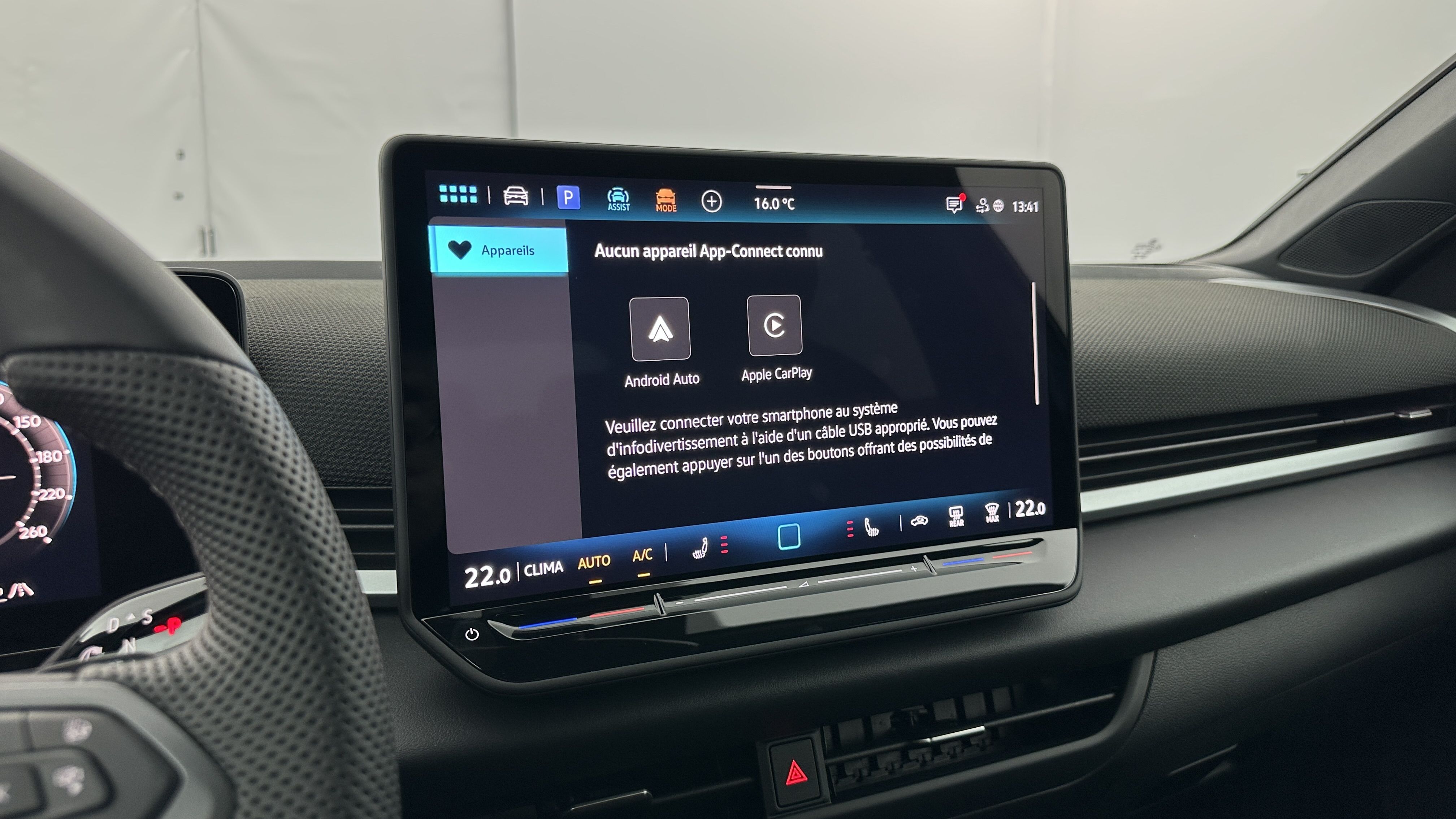 Volkswagen T-Roc - Image 22