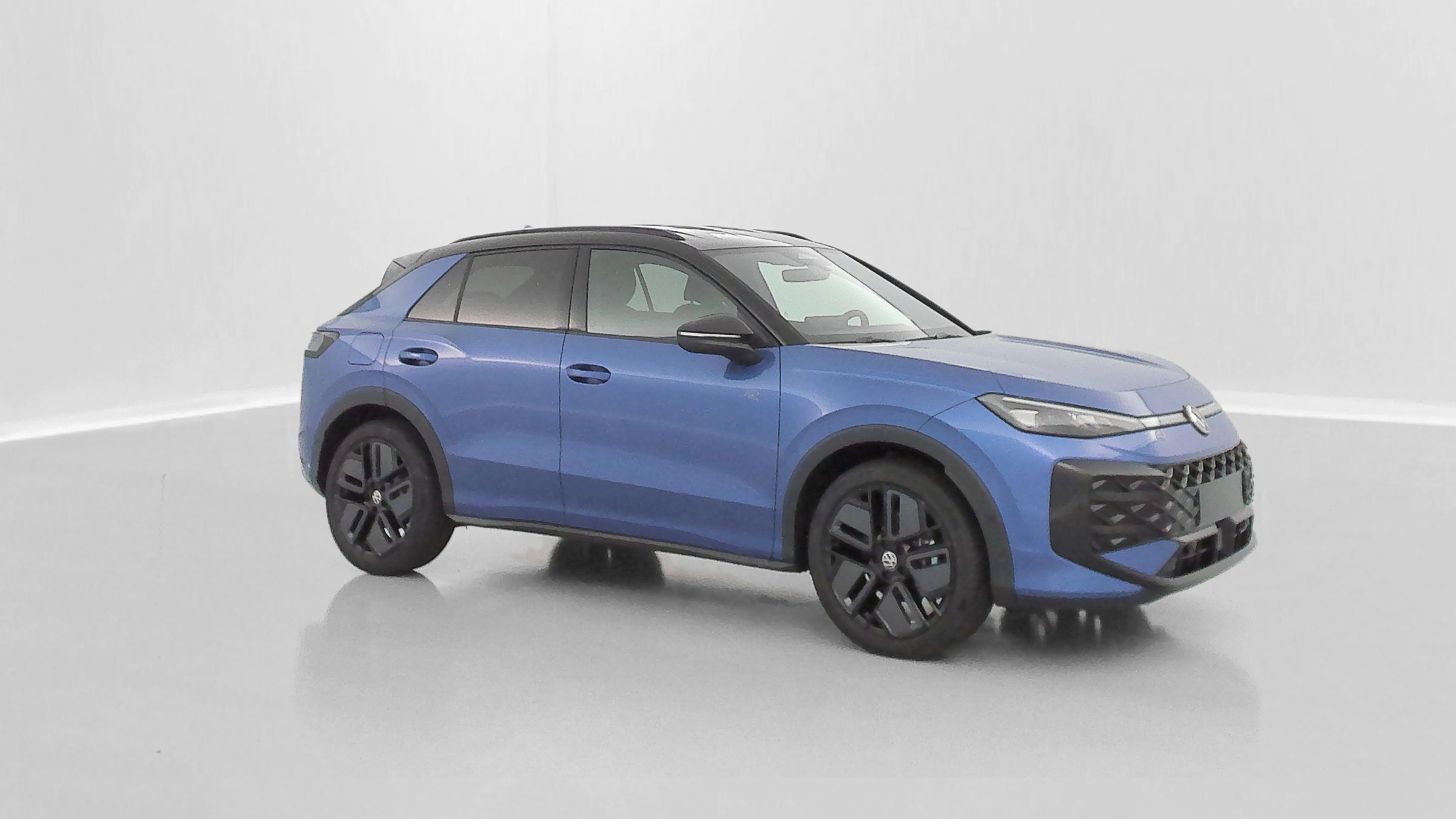 Volkswagen T-Roc - Image 33