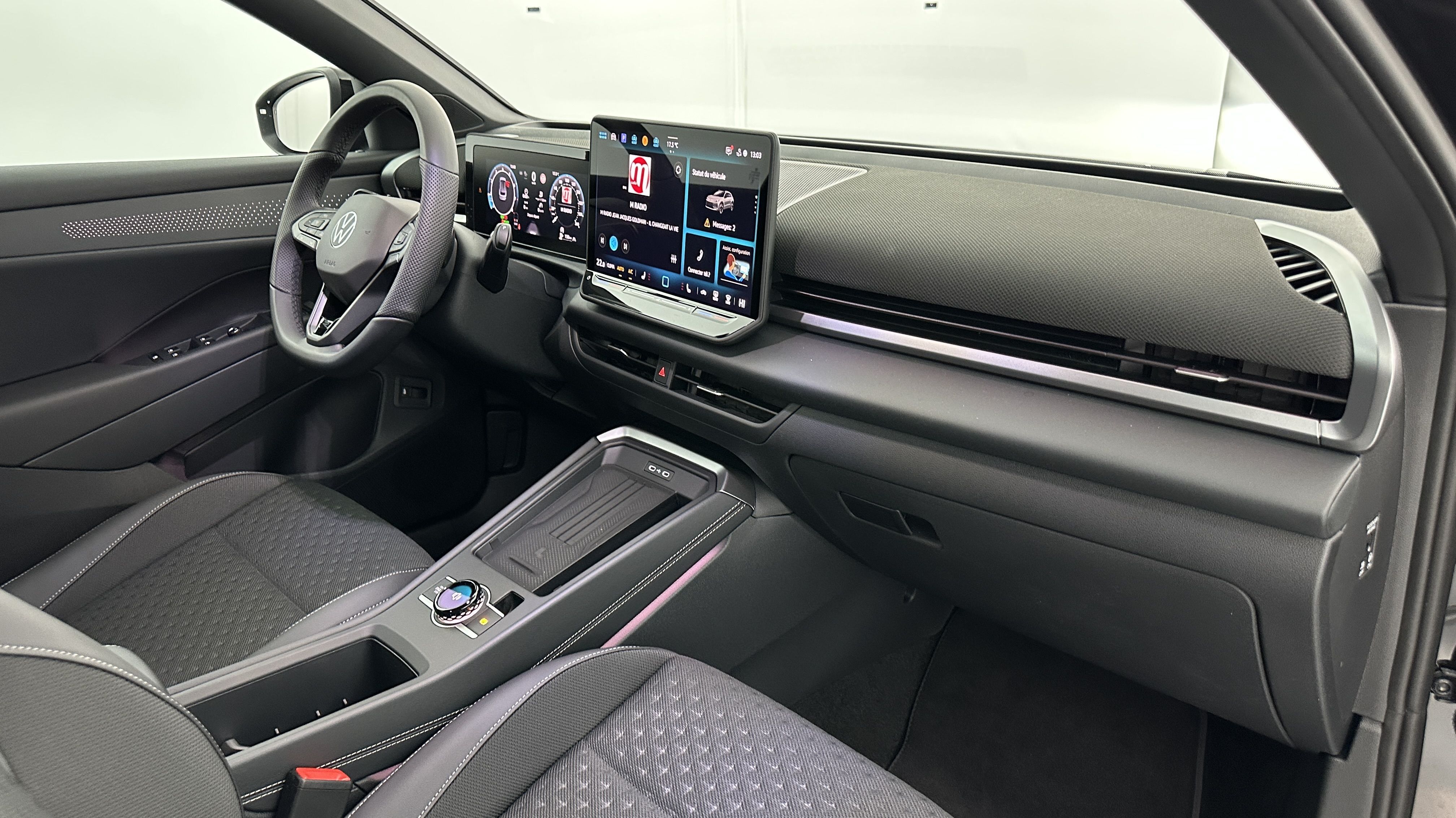 Volkswagen T-Roc - Image 8