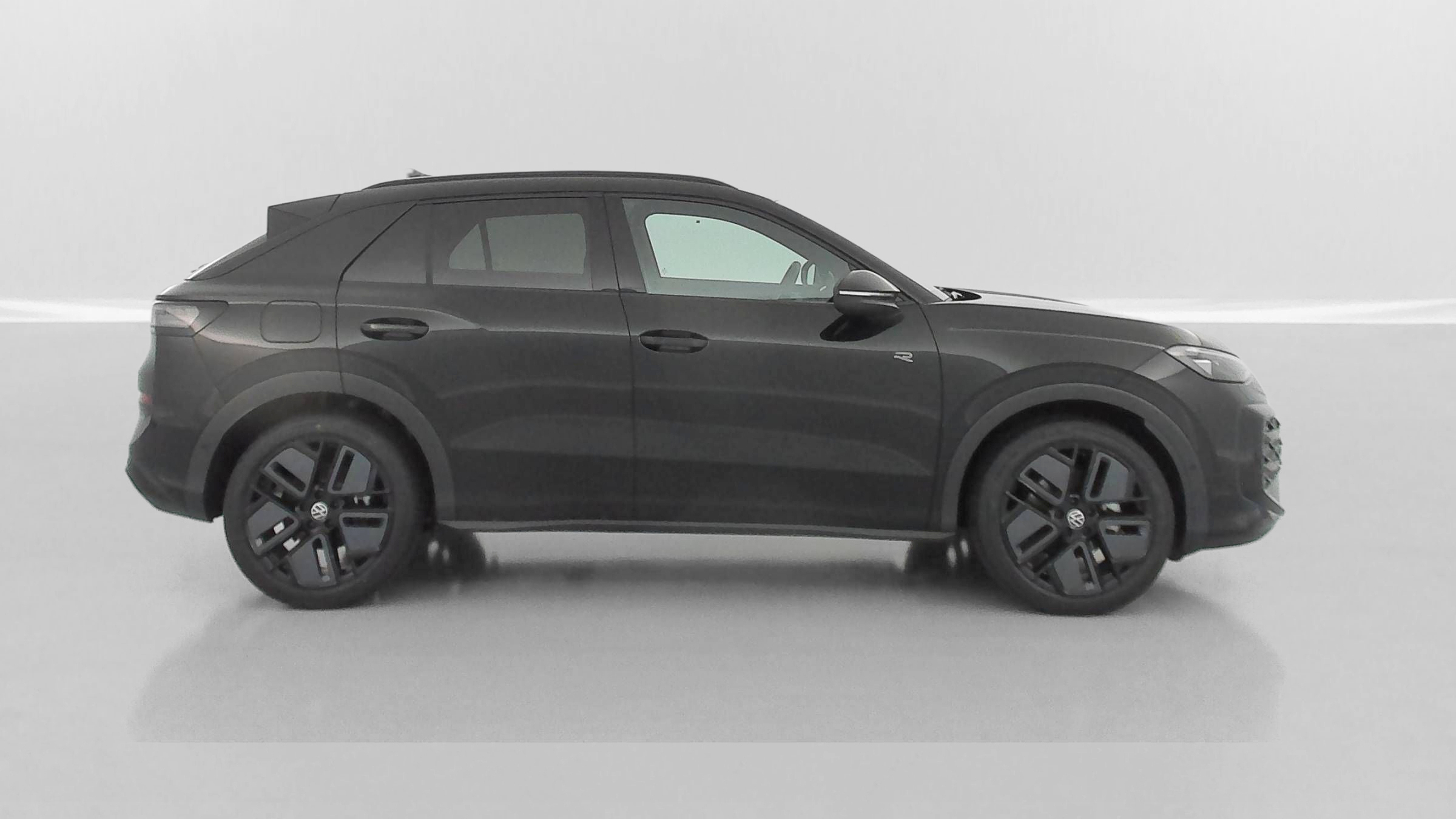 Volkswagen T-Roc - Image 28