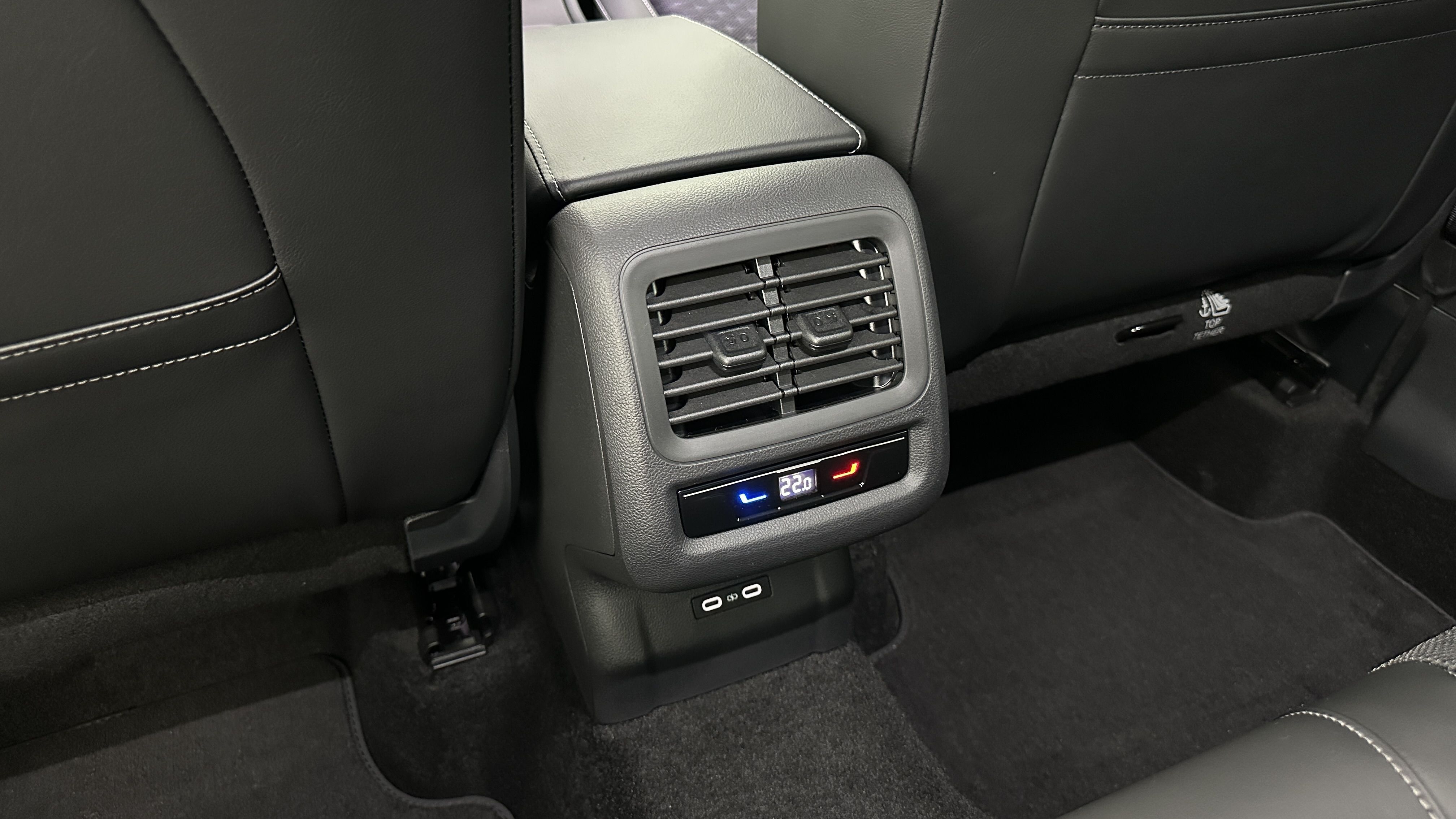 Volkswagen T-Roc - Image 23