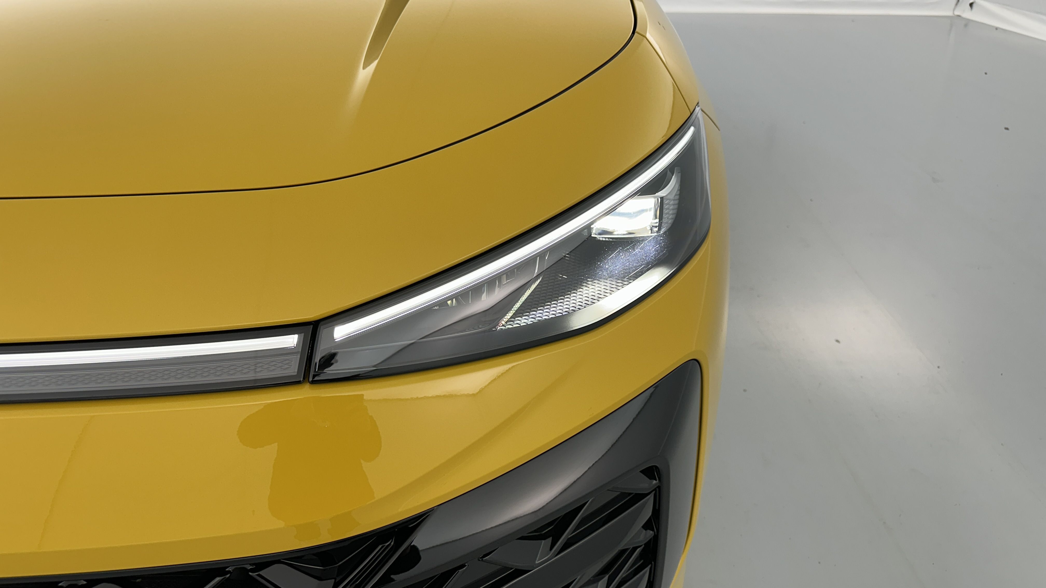 Volkswagen T-Roc - Image 24