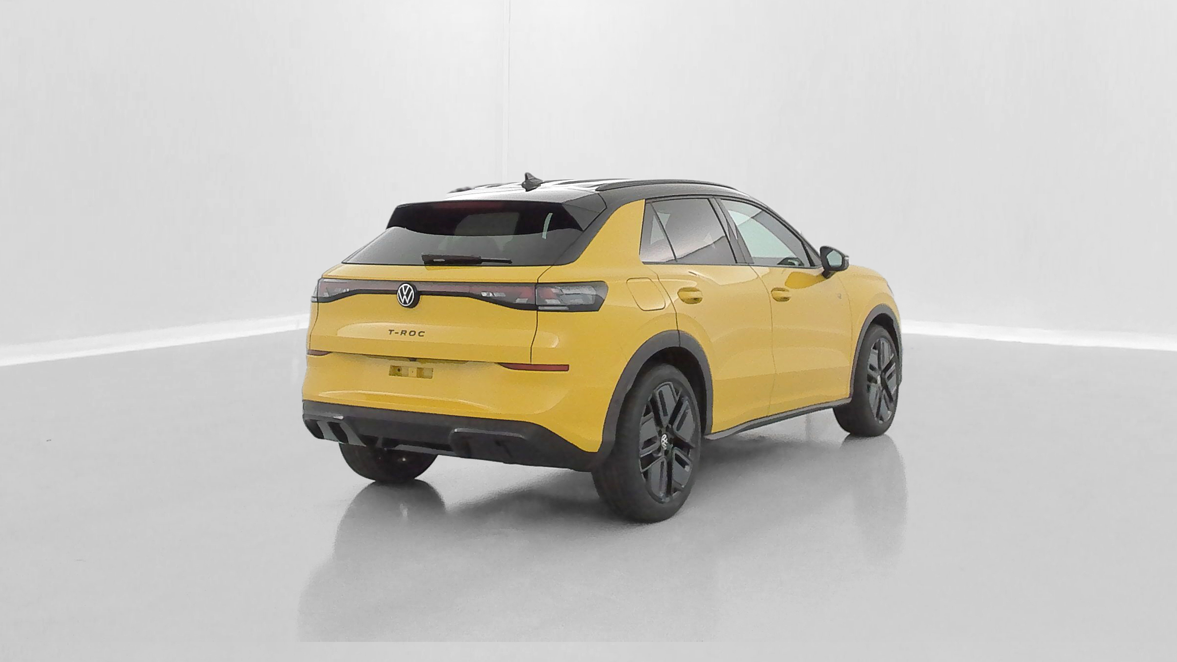 Volkswagen T-Roc - Image 29