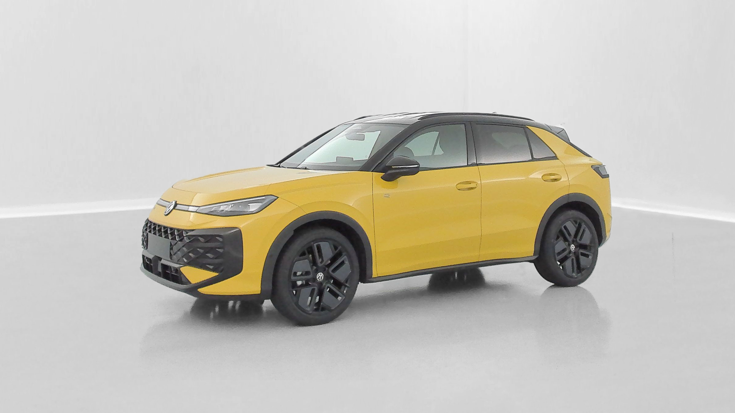 Volkswagen T-Roc - Image 31